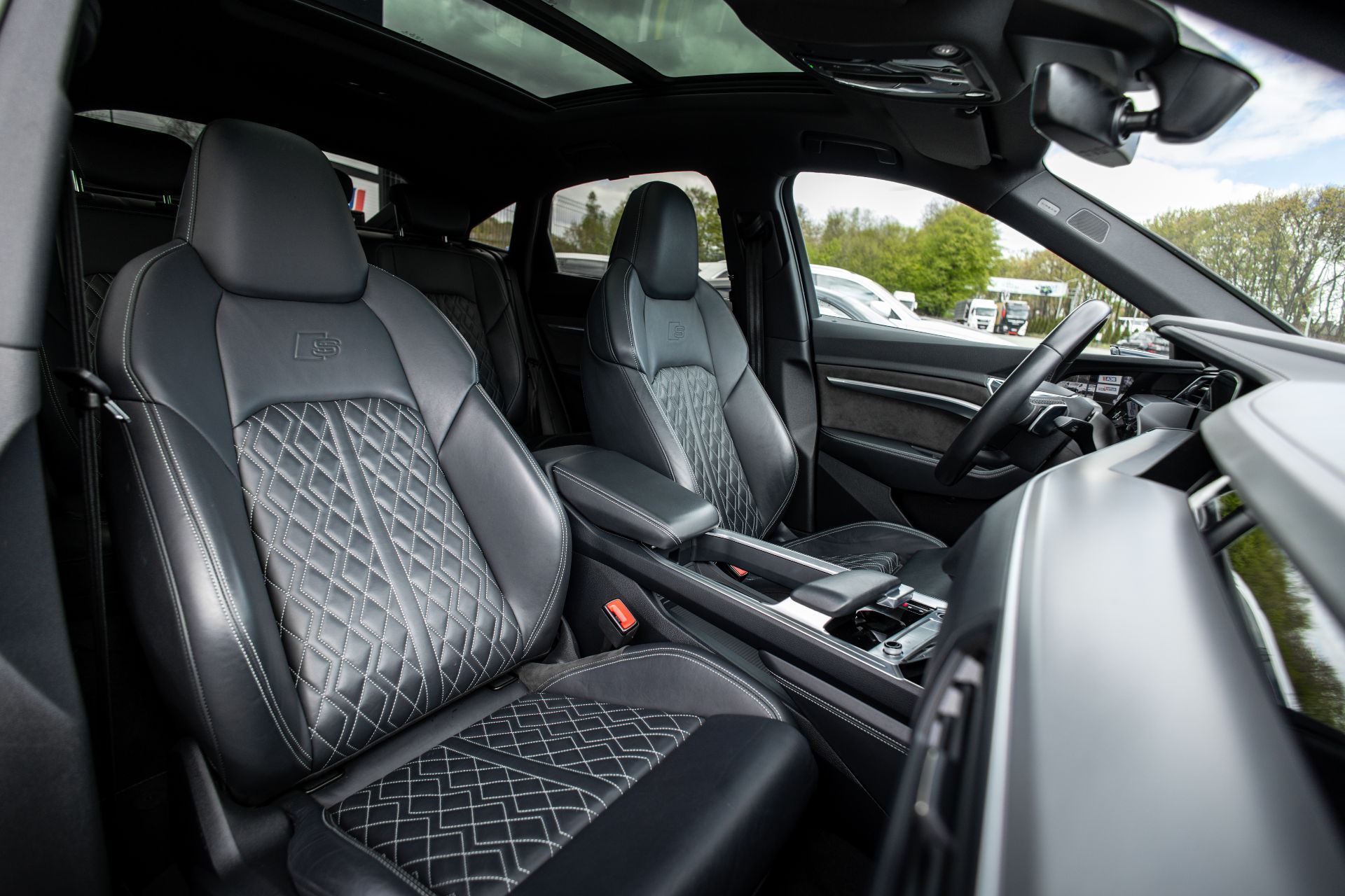 AUDI E-TRON SPORTBACK thumbnail 10