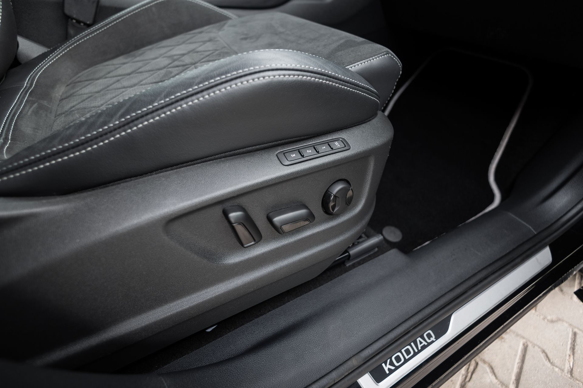 SKODA KODIAQ SPORTLINE thumbnail 14