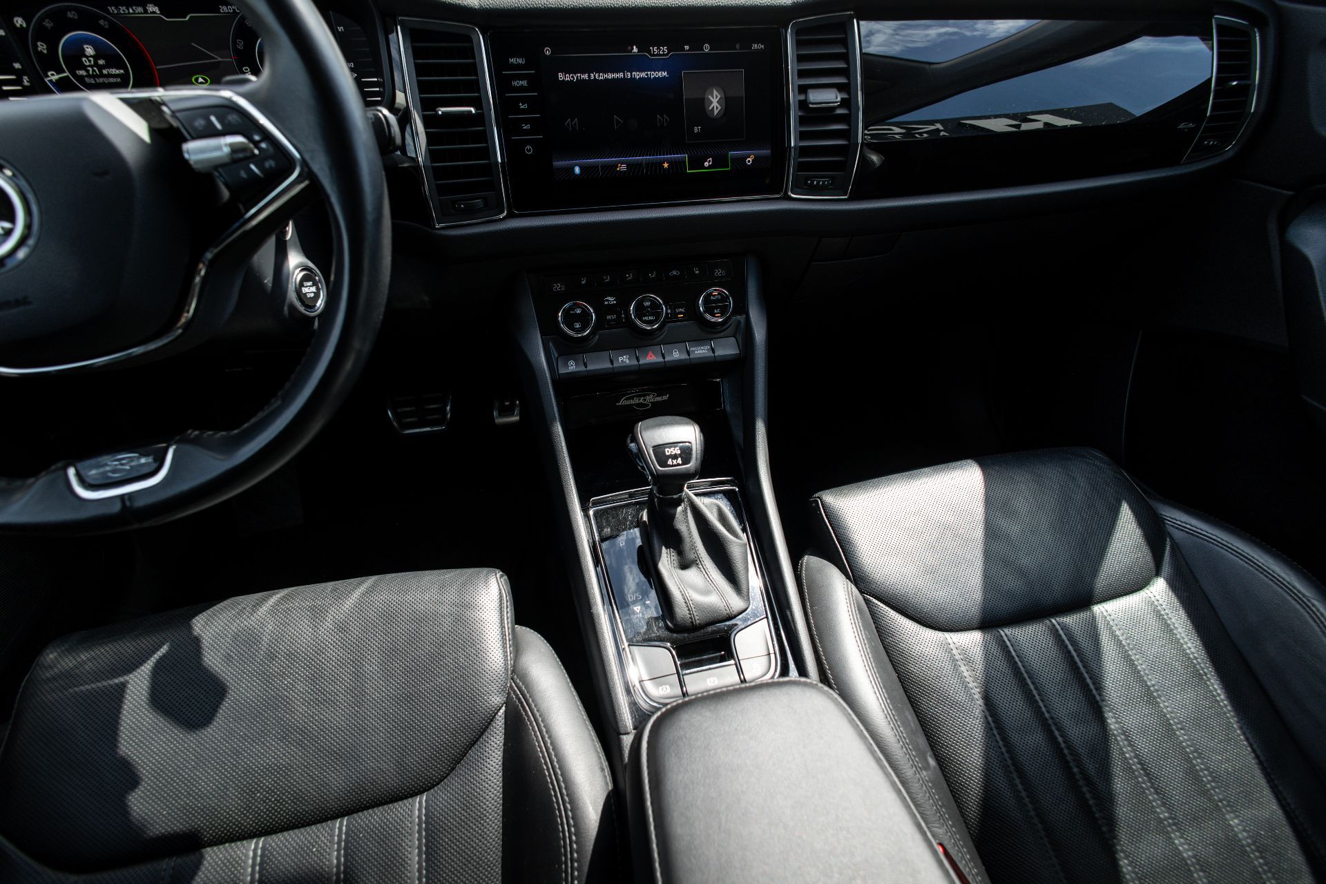 SKODA KODIAQ thumbnail 14
