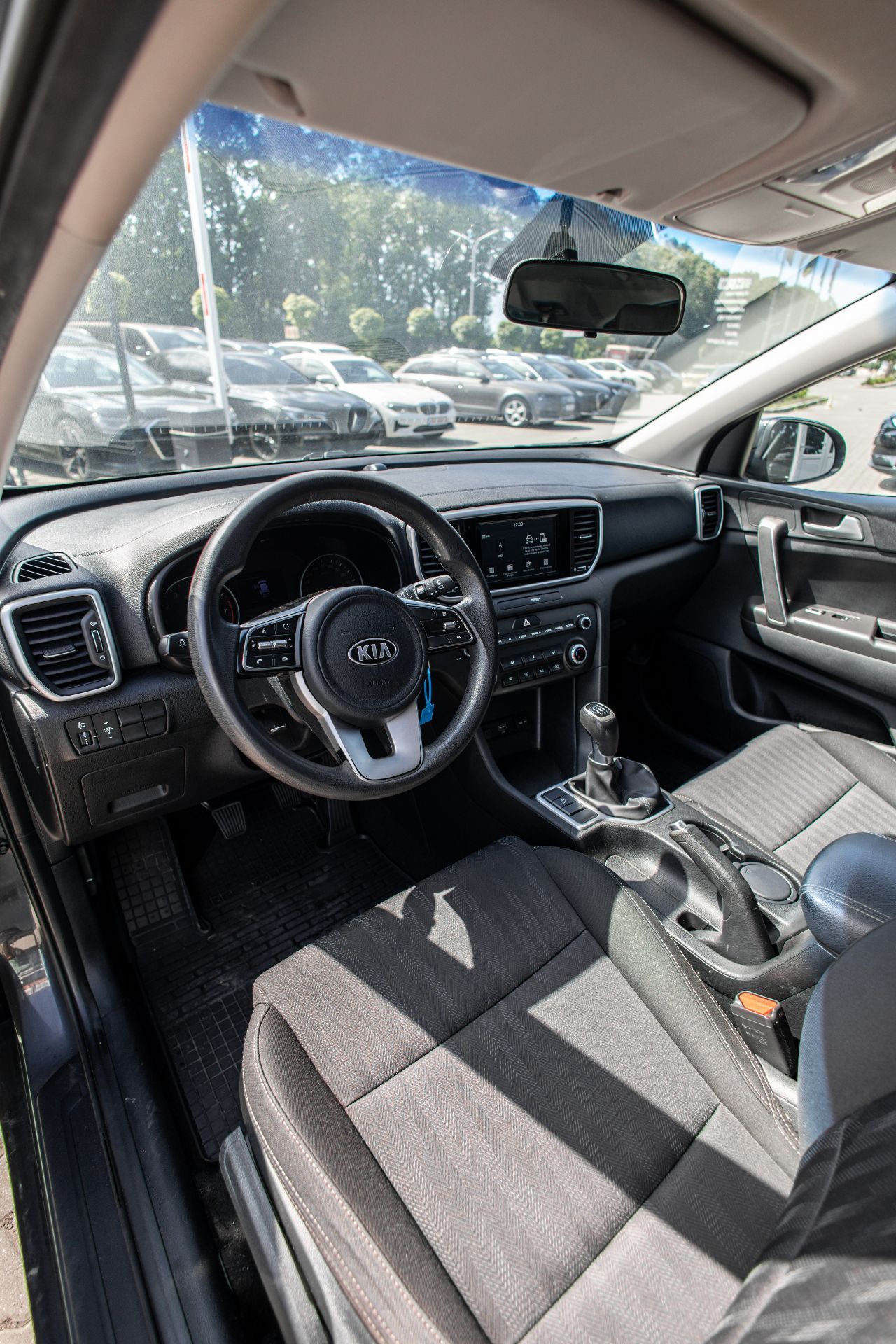 KIA SPORTAGE thumbnail 8
