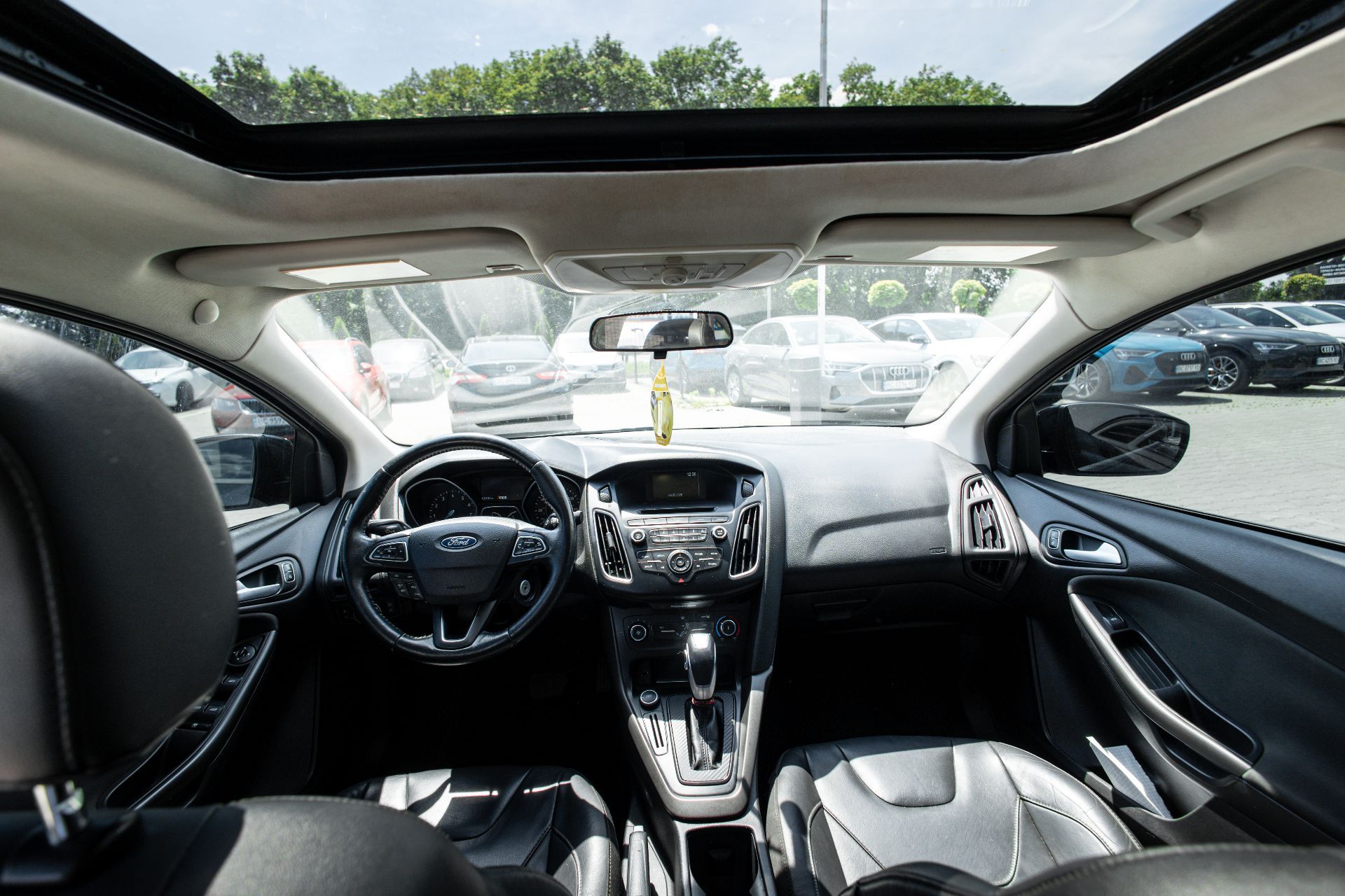 FORD FOCUS thumbnail 8