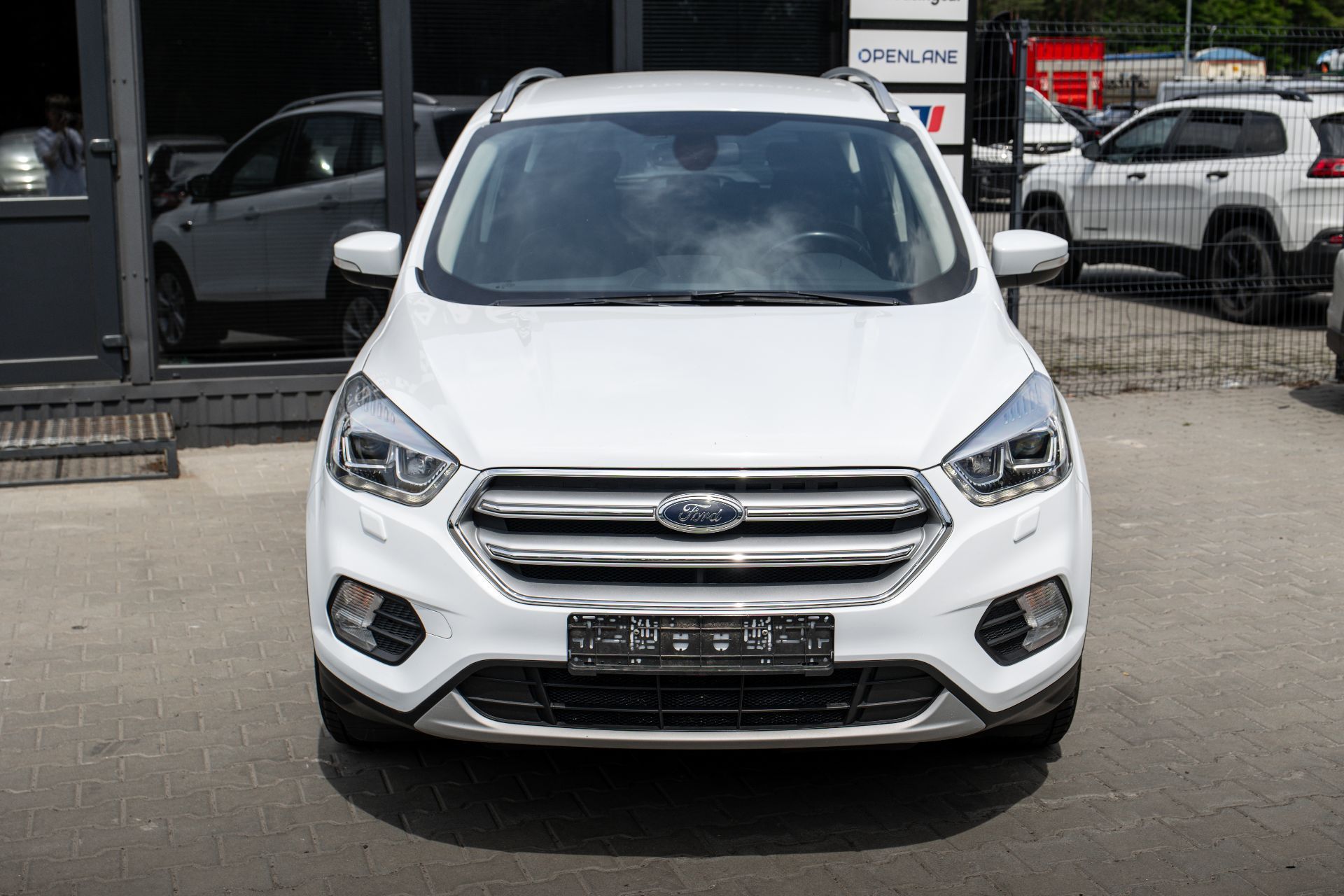 FORD KUGA thumbnail 2
