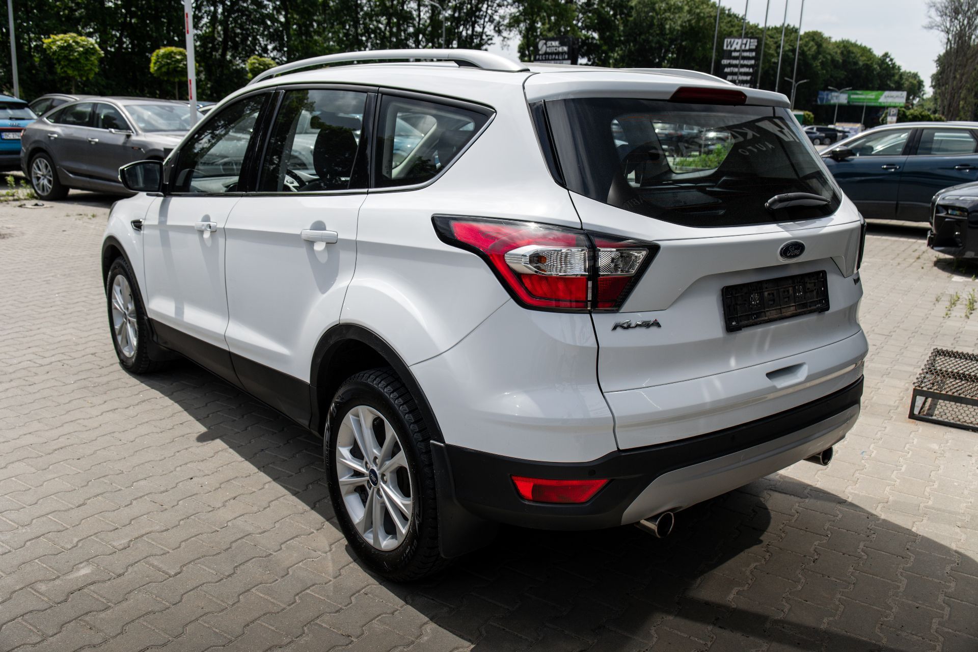 FORD KUGA thumbnail 5