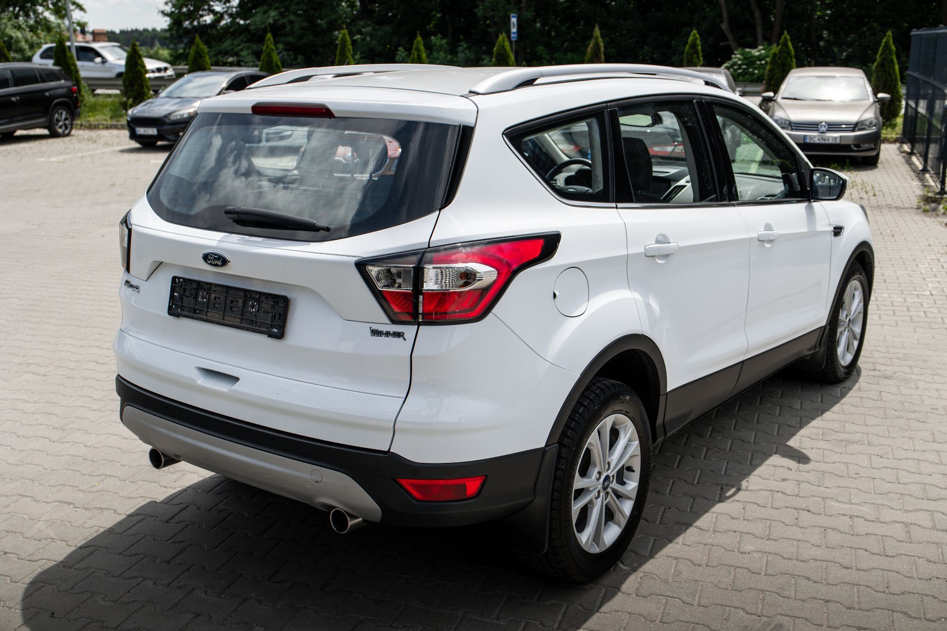 FORD KUGA thumbnail 4