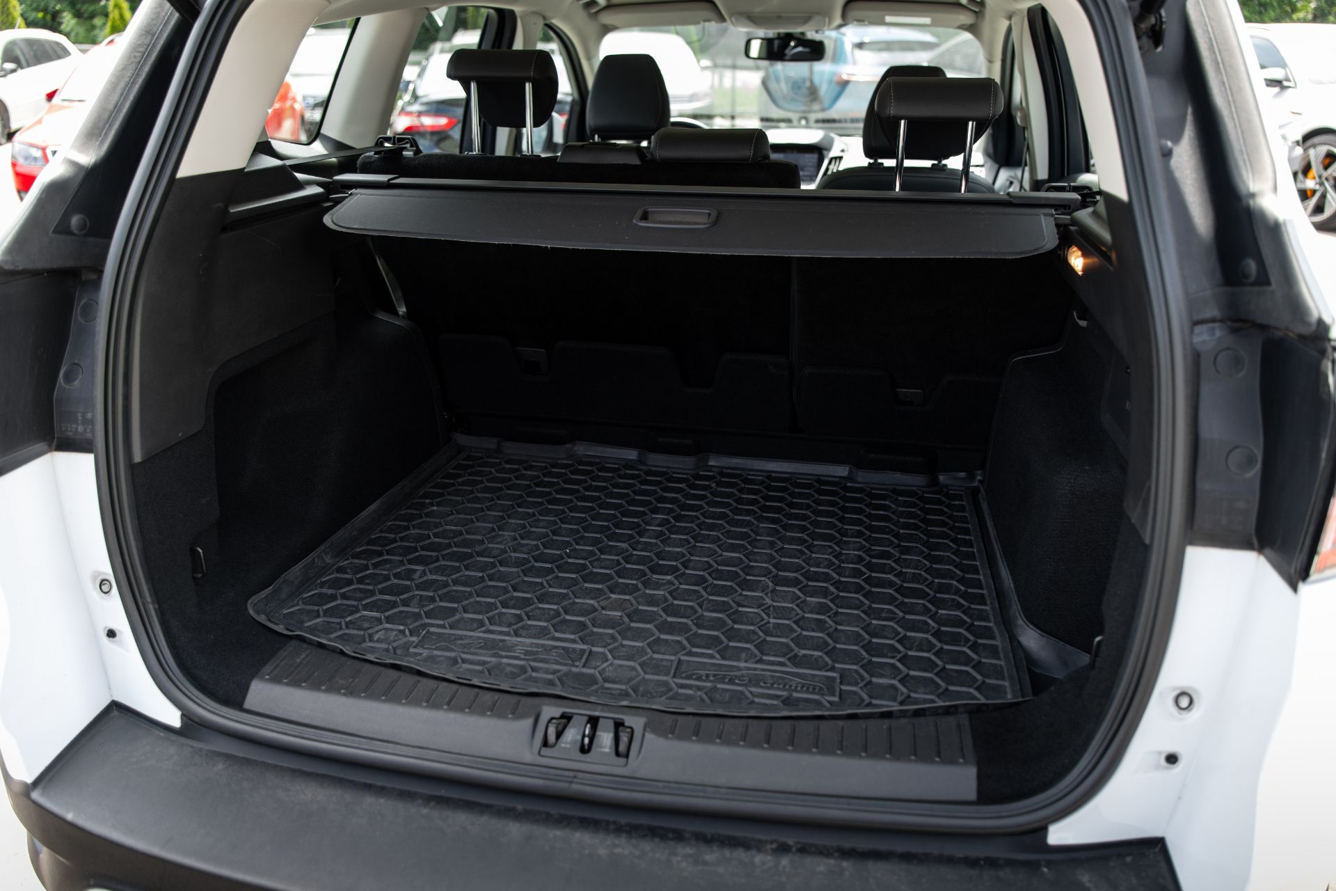 FORD KUGA thumbnail 15
