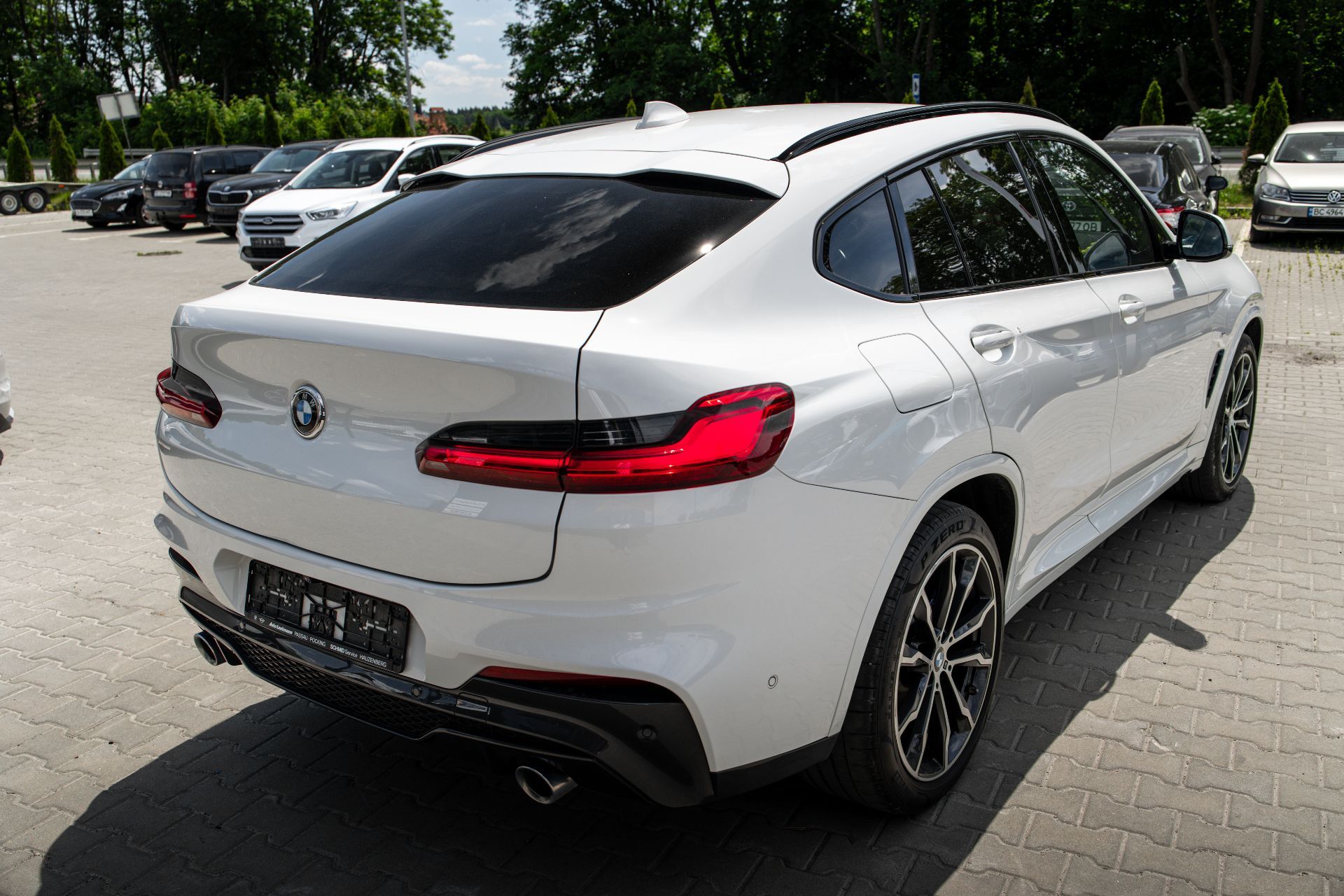 BMW X4 XDrive thumbnail 6