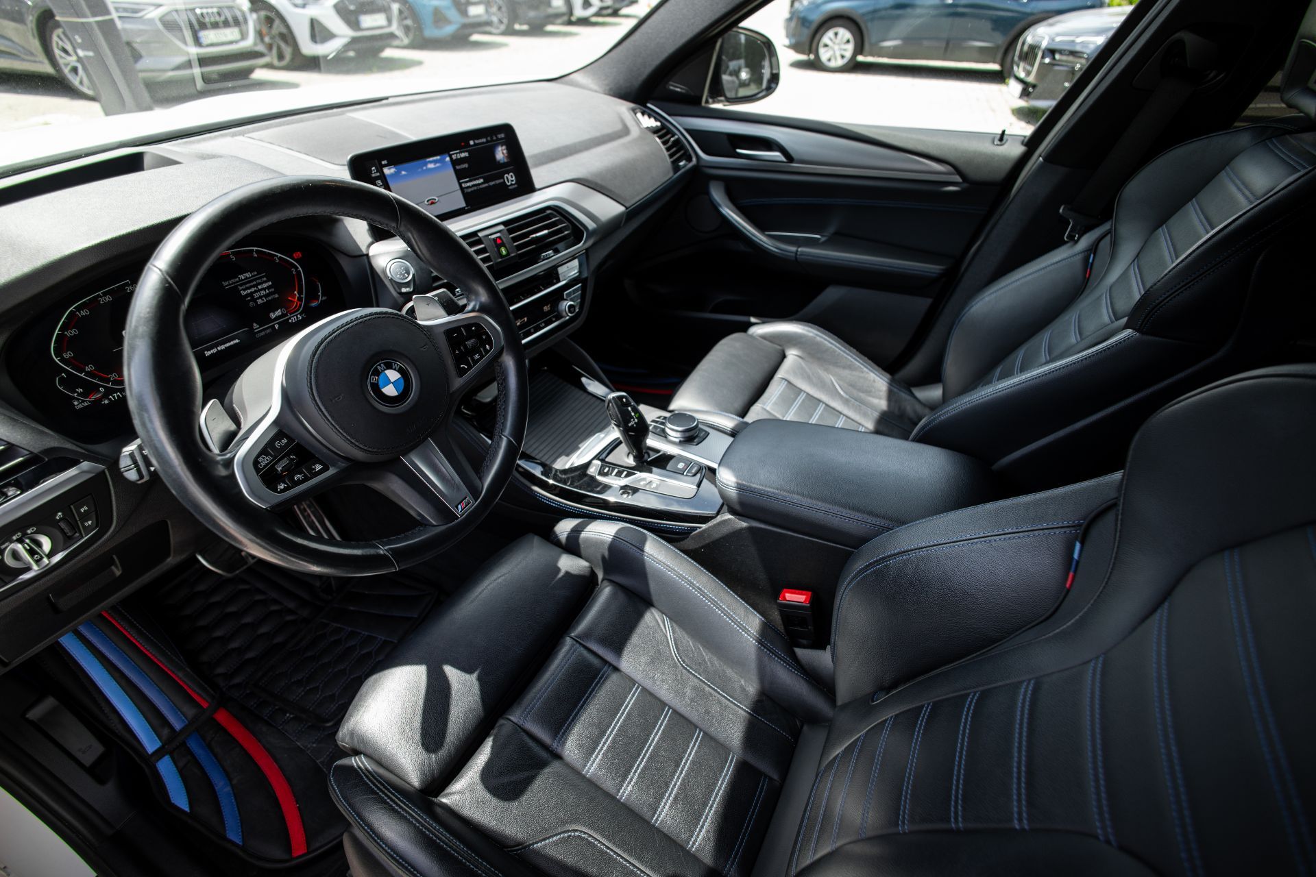BMW X4 XDrive thumbnail 12