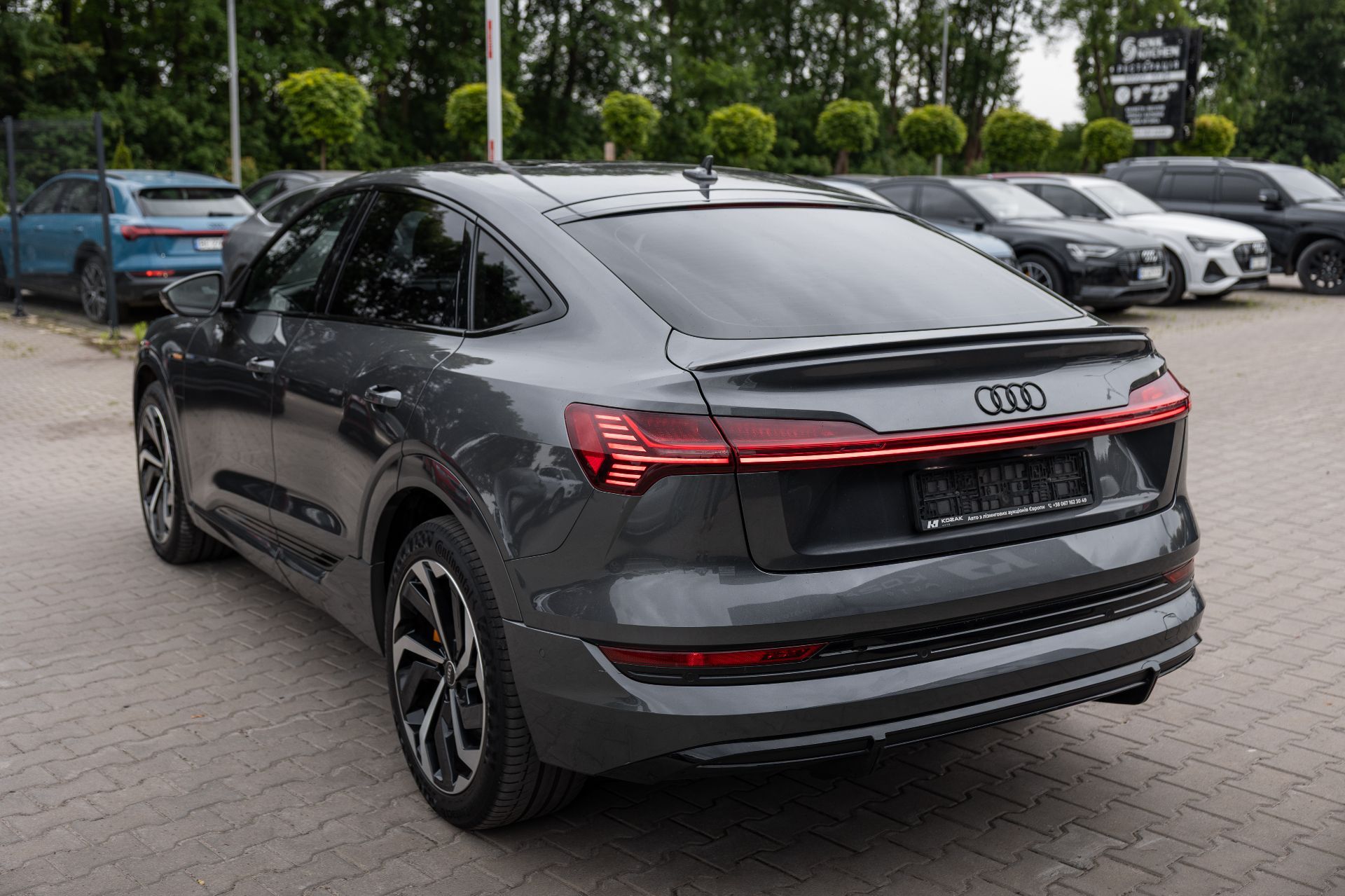 AUDI E-TRON SPORTBACK thumbnail 6