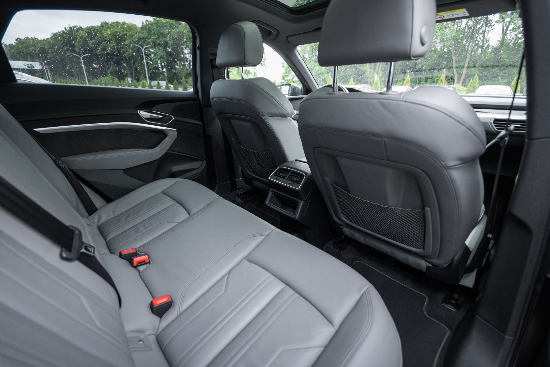 AUDI E-TRON SPORTBACK thumbnail 12
