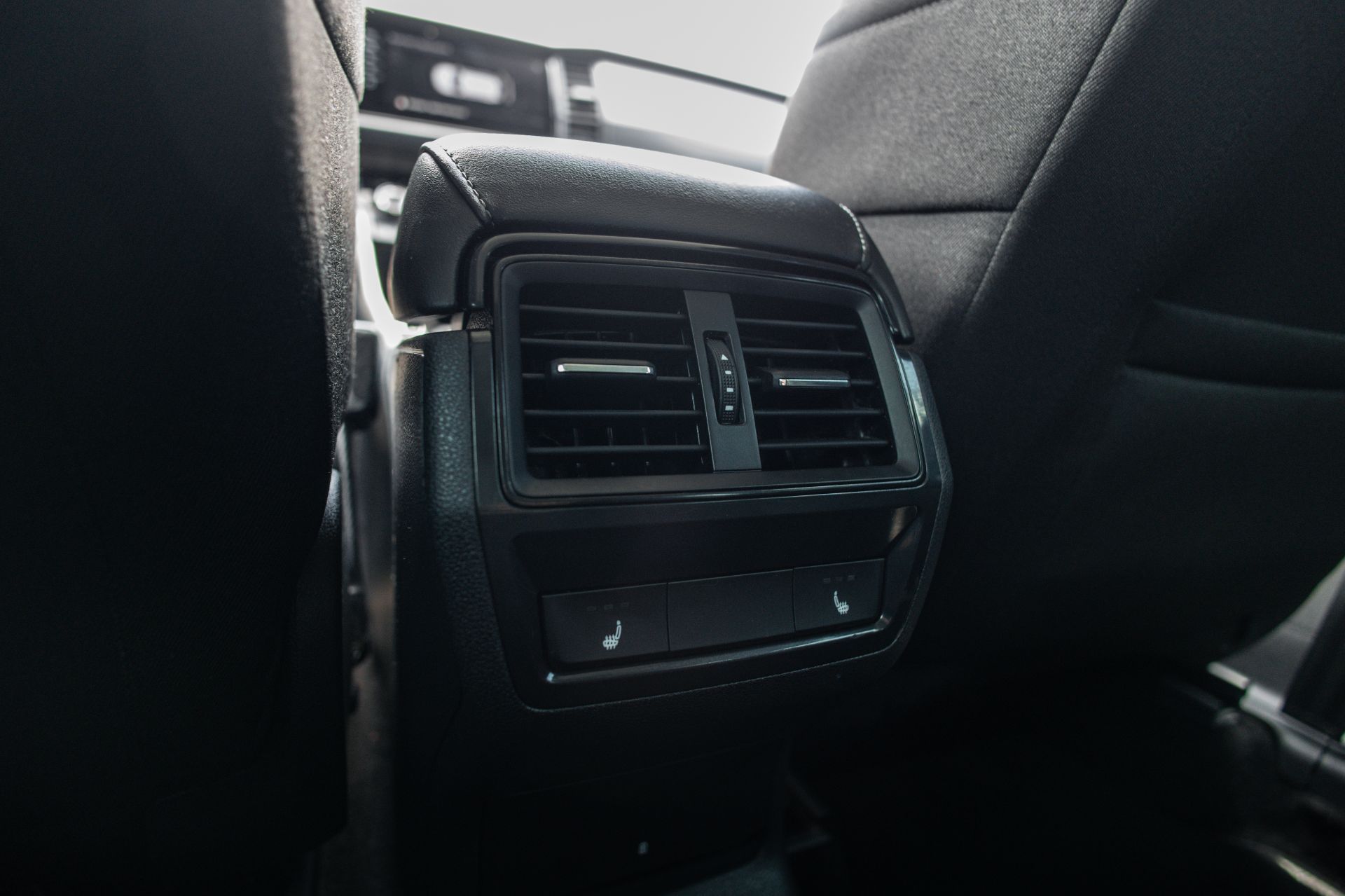 SKODA KODIAQ thumbnail 17