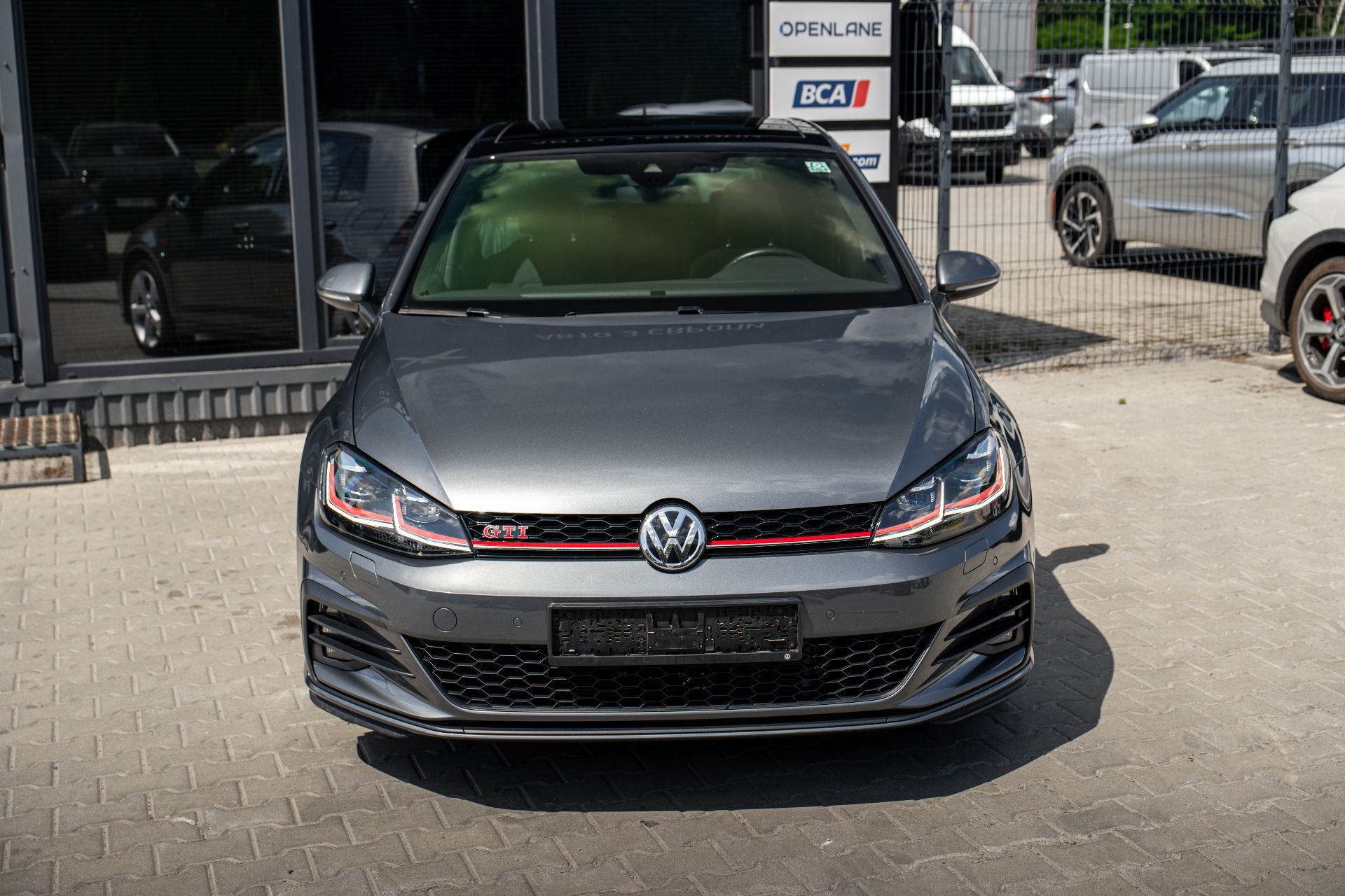 VOLKSWAGEN GTI thumbnail 2