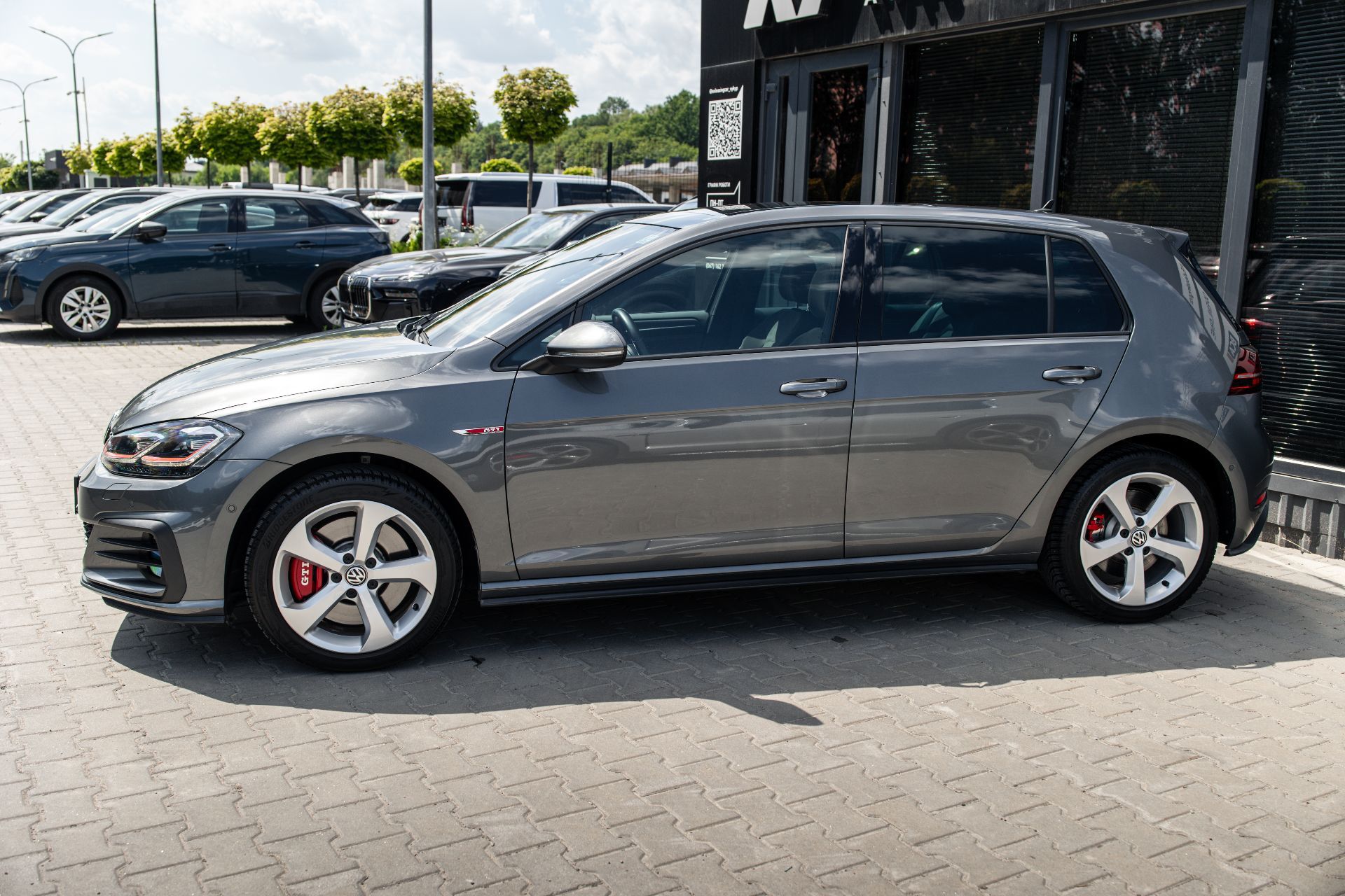 VOLKSWAGEN GTI thumbnail 7