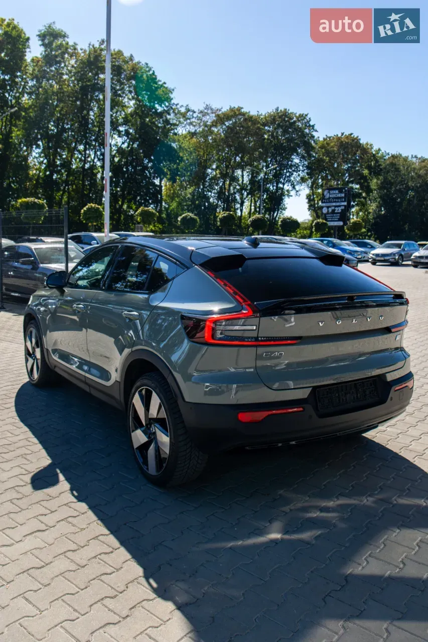 VOLVO C40 thumbnail 6