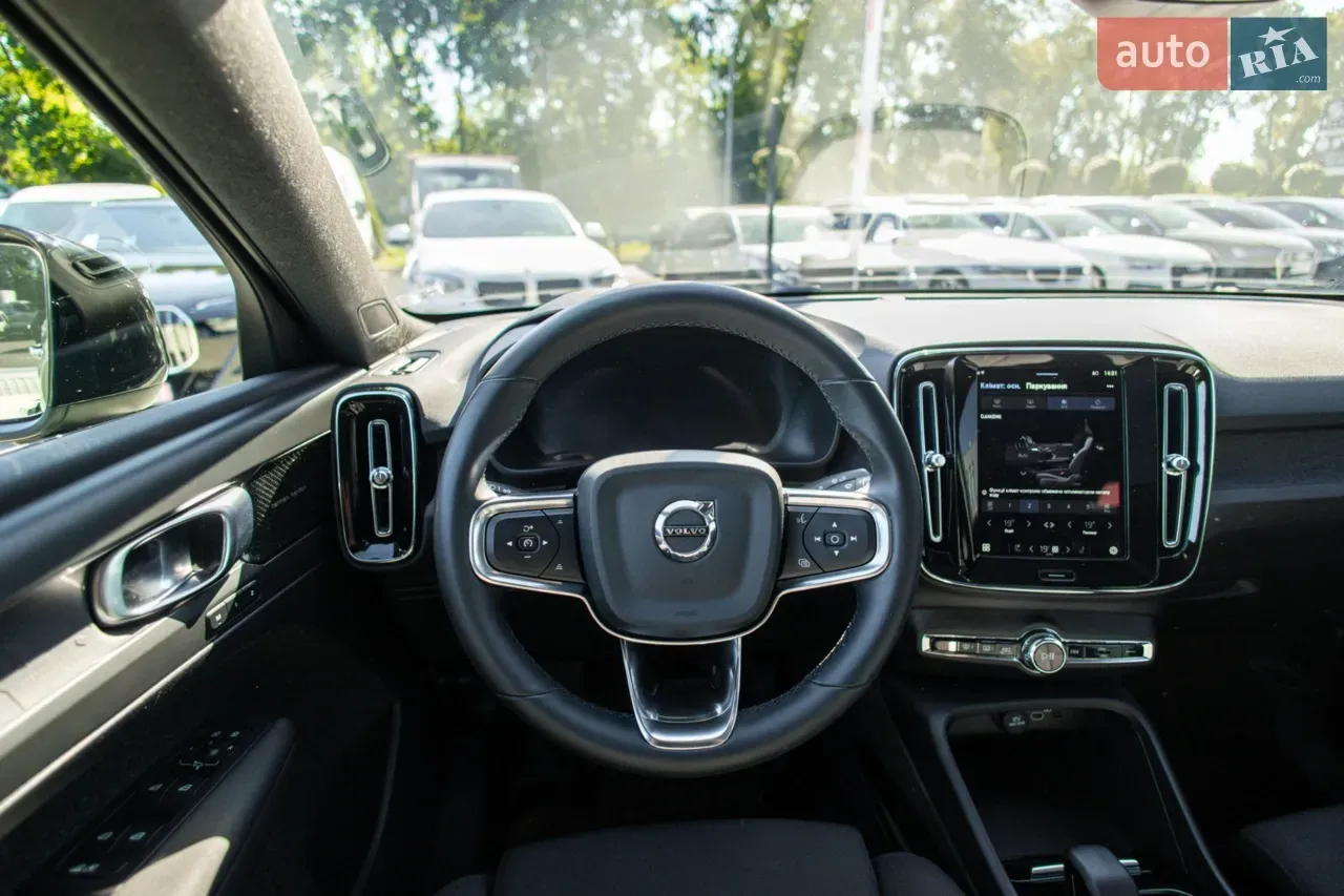 VOLVO C40 thumbnail 7