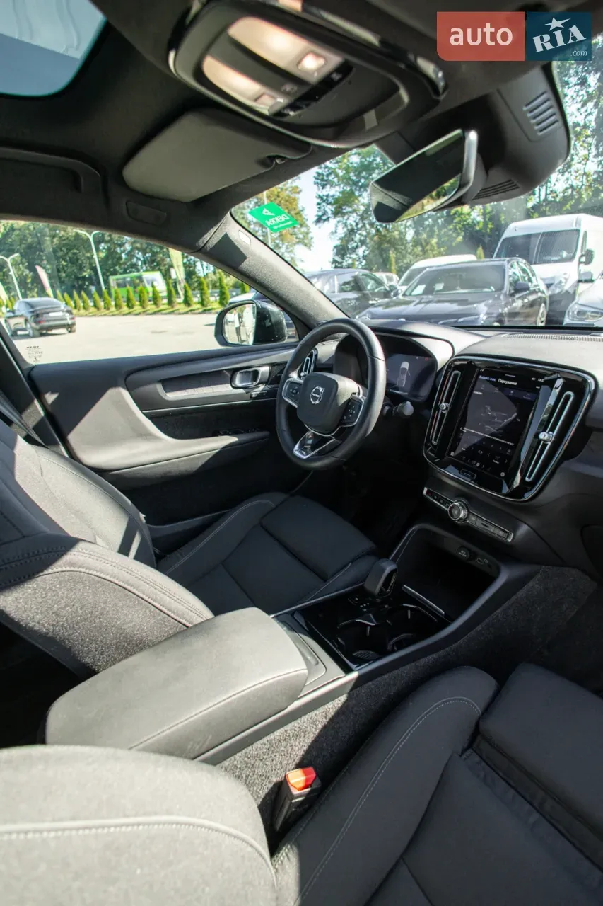 VOLVO C40 thumbnail 9