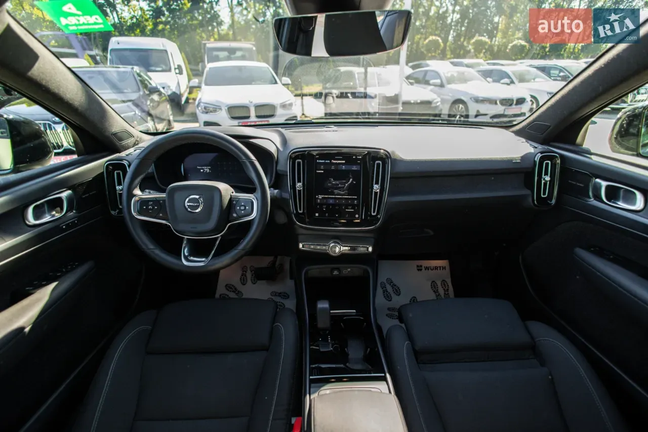 VOLVO C40 thumbnail 12