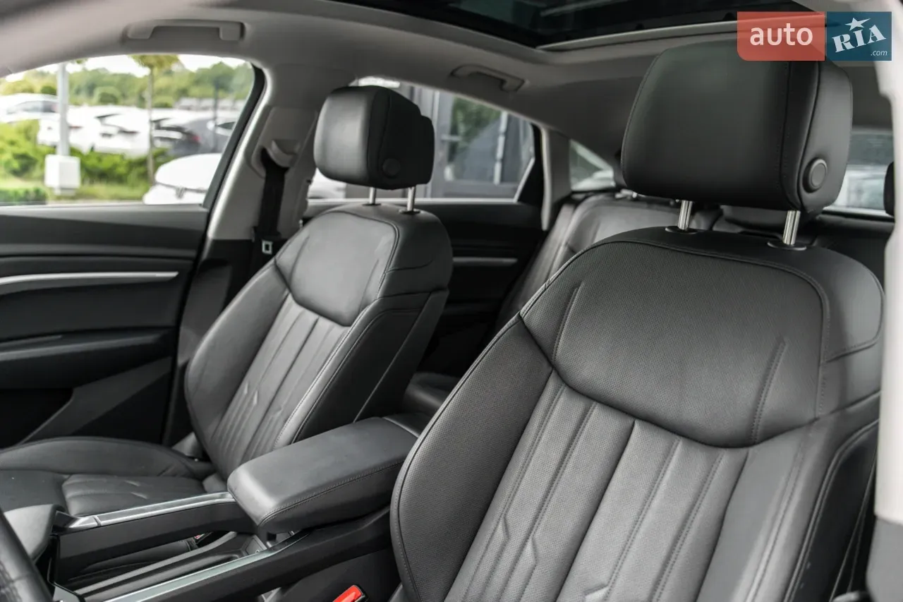 AUDI E-TRON  thumbnail 12