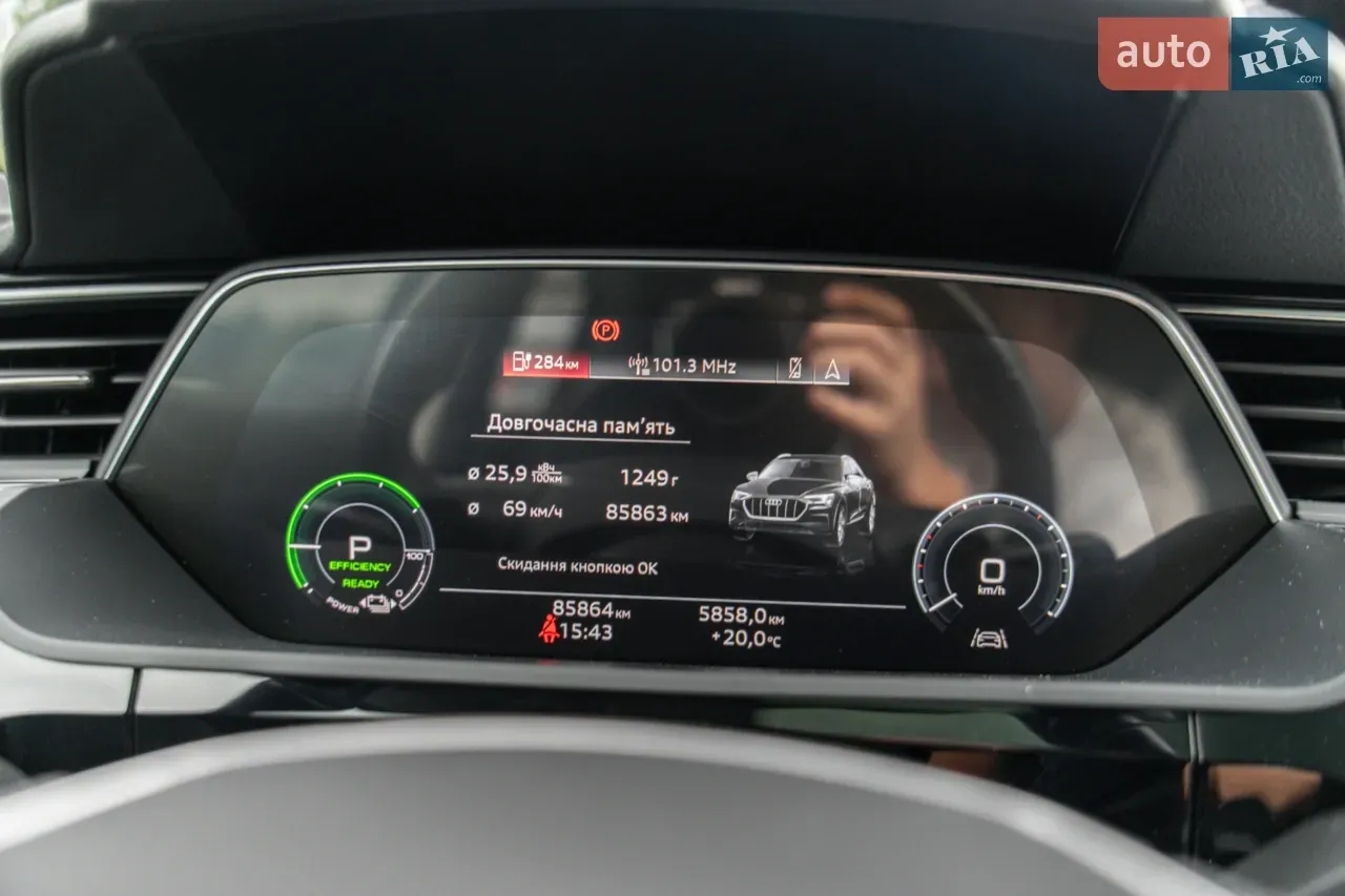 AUDI E-TRON  thumbnail 17