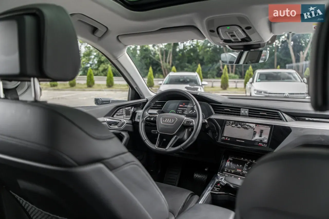 AUDI E-TRON  thumbnail 14
