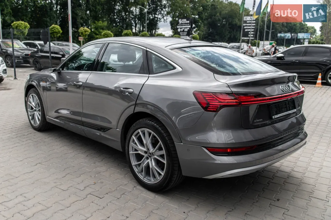 AUDI E-TRON  thumbnail 6