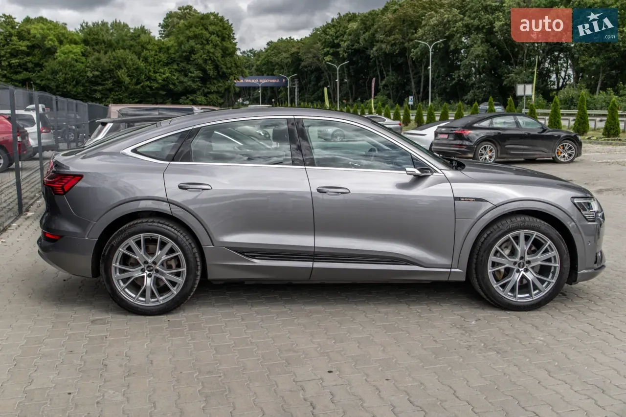 AUDI E-TRON  thumbnail 7
