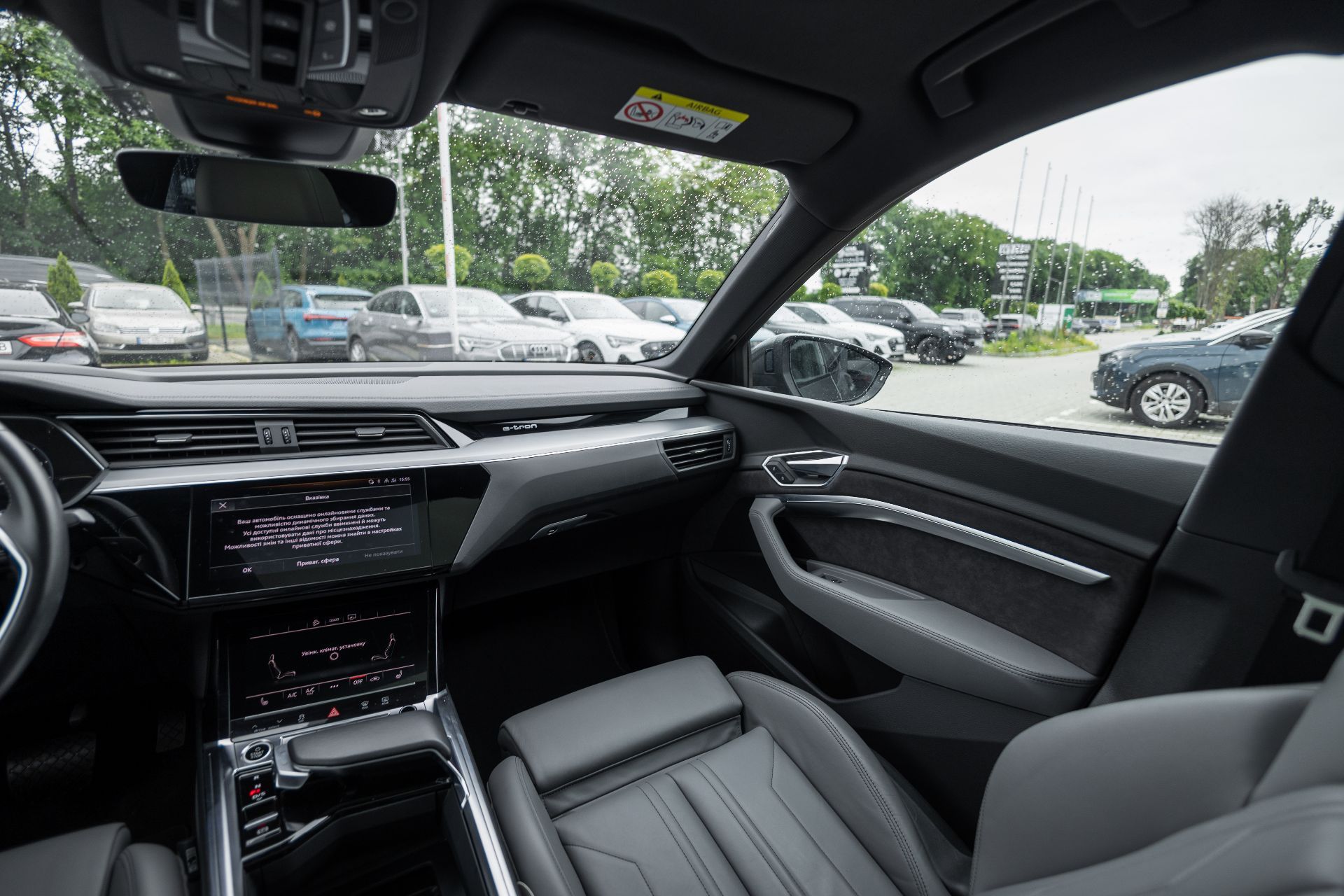 AUDI E-TRON  thumbnail 15