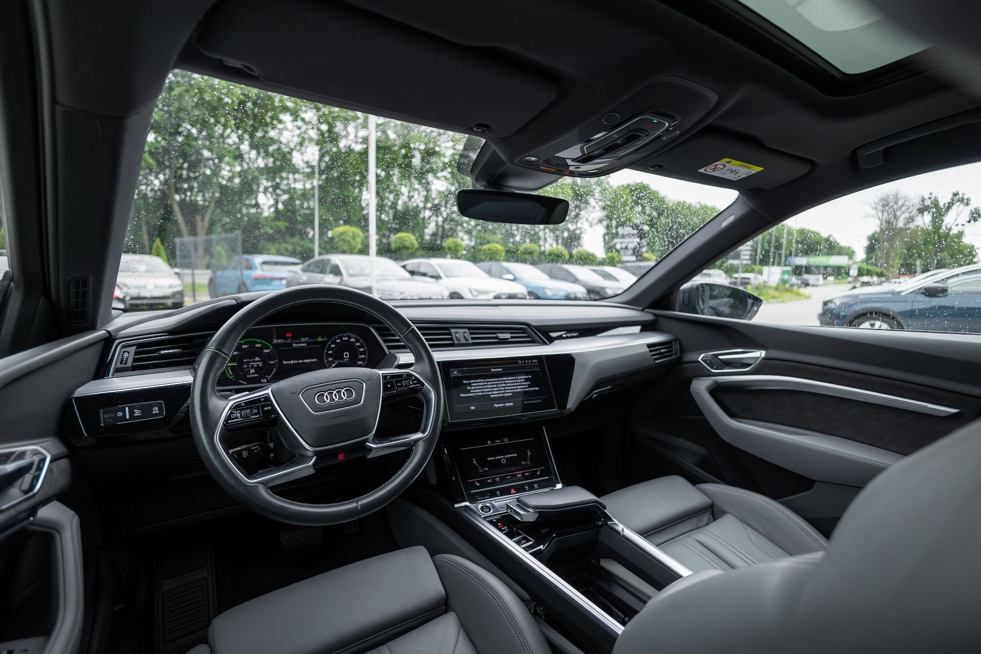 AUDI E-TRON  thumbnail 16