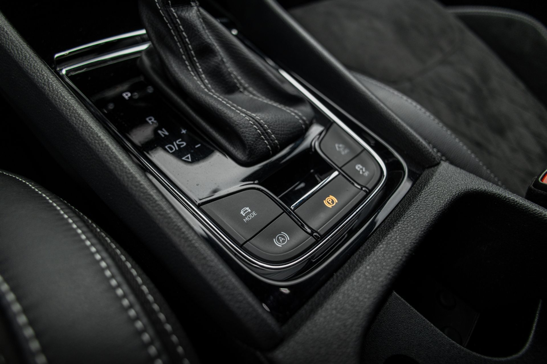 SKODA KODIAQ thumbnail 19