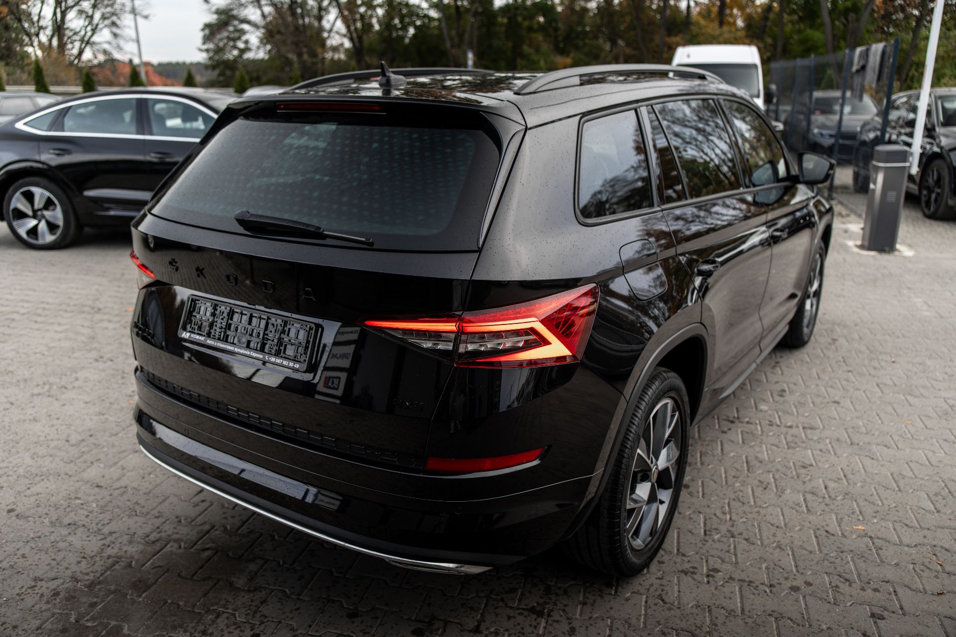 SKODA KODIAQ thumbnail 6