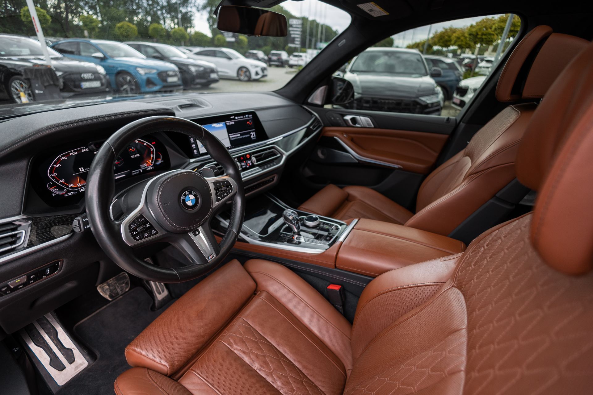 BMW X7 thumbnail 19