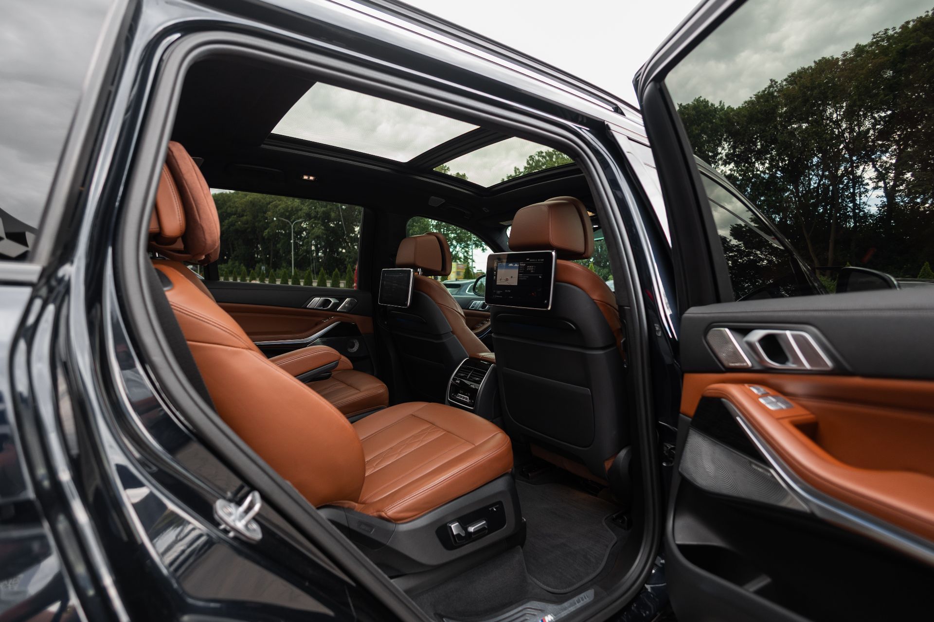 BMW X7 thumbnail 18