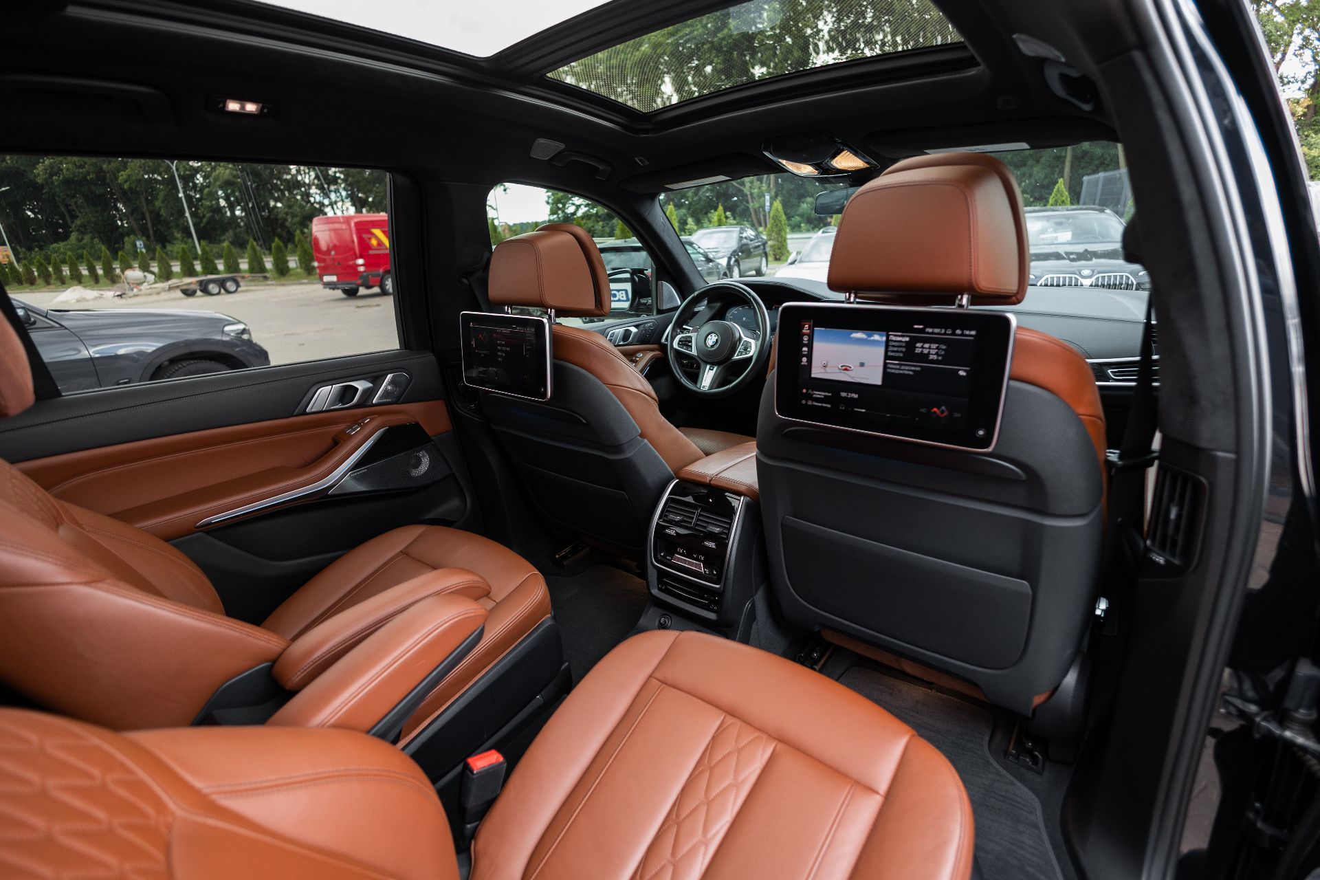 BMW X7 thumbnail 14