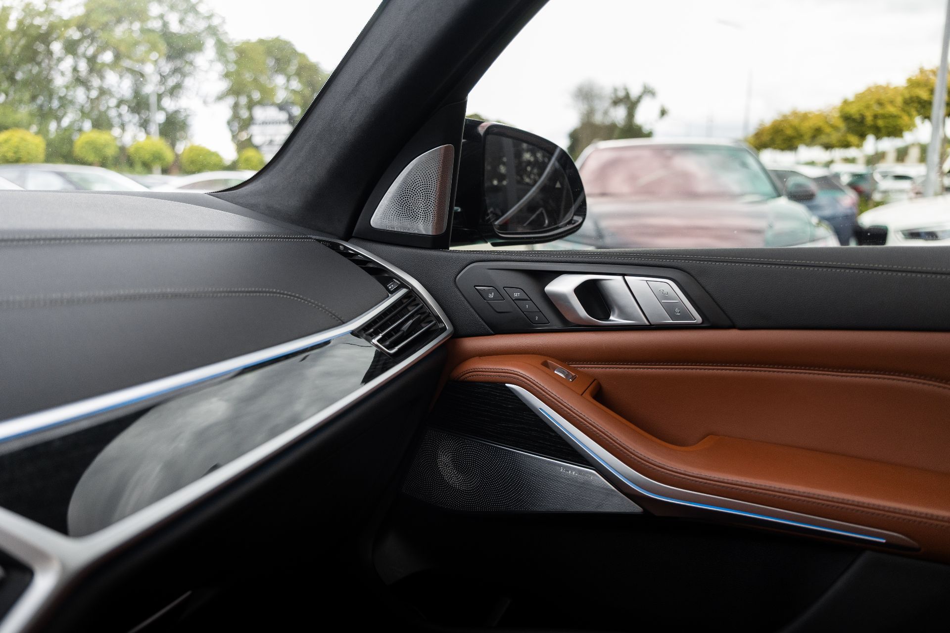 BMW X7 thumbnail 26