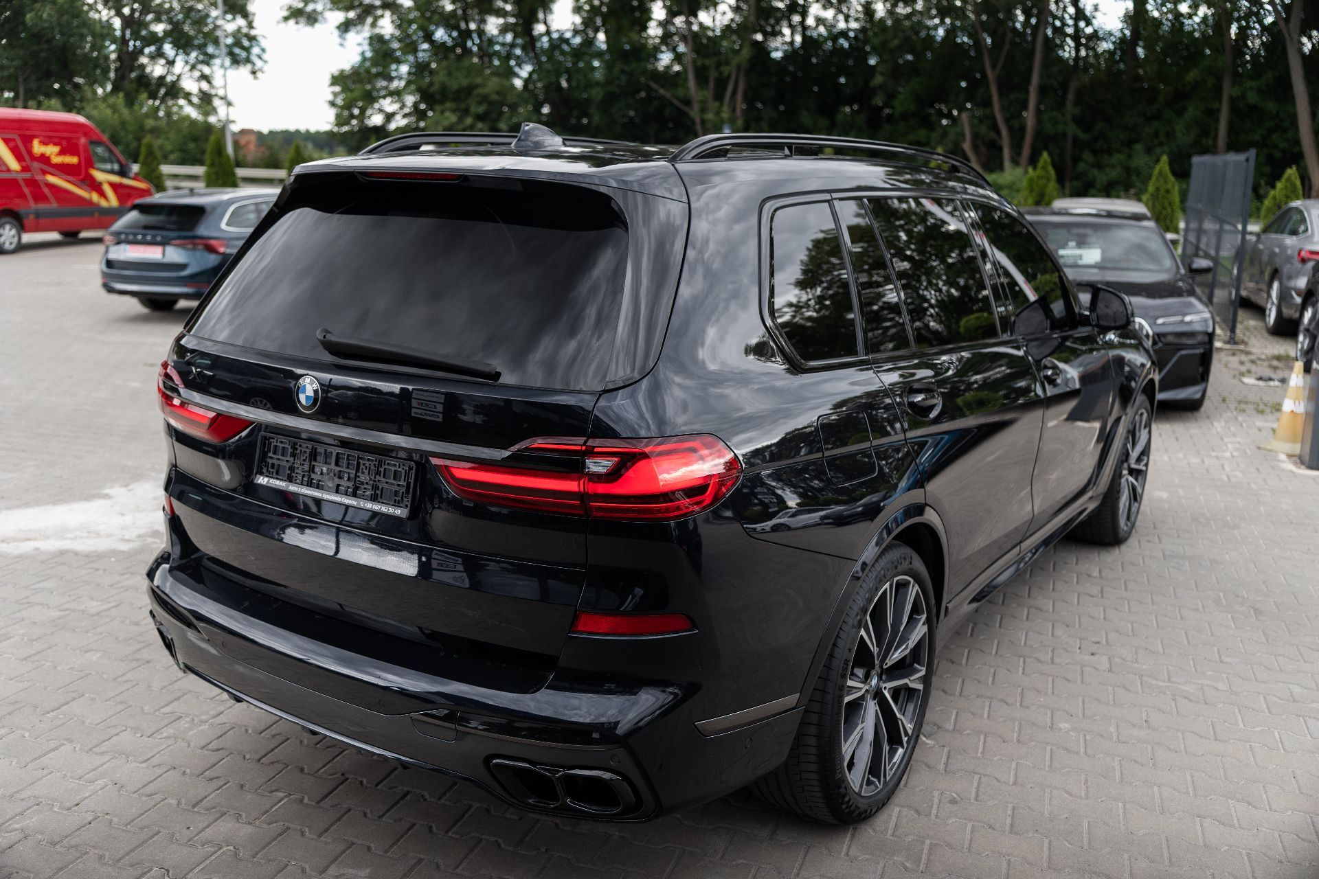 BMW X7 thumbnail 8