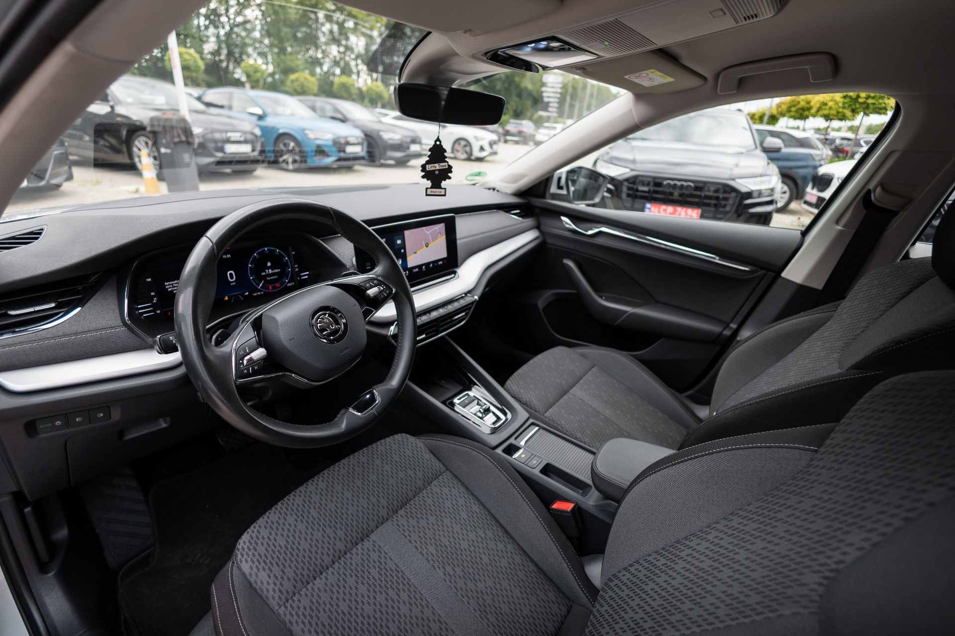 SKODA OCTAVIA thumbnail 12