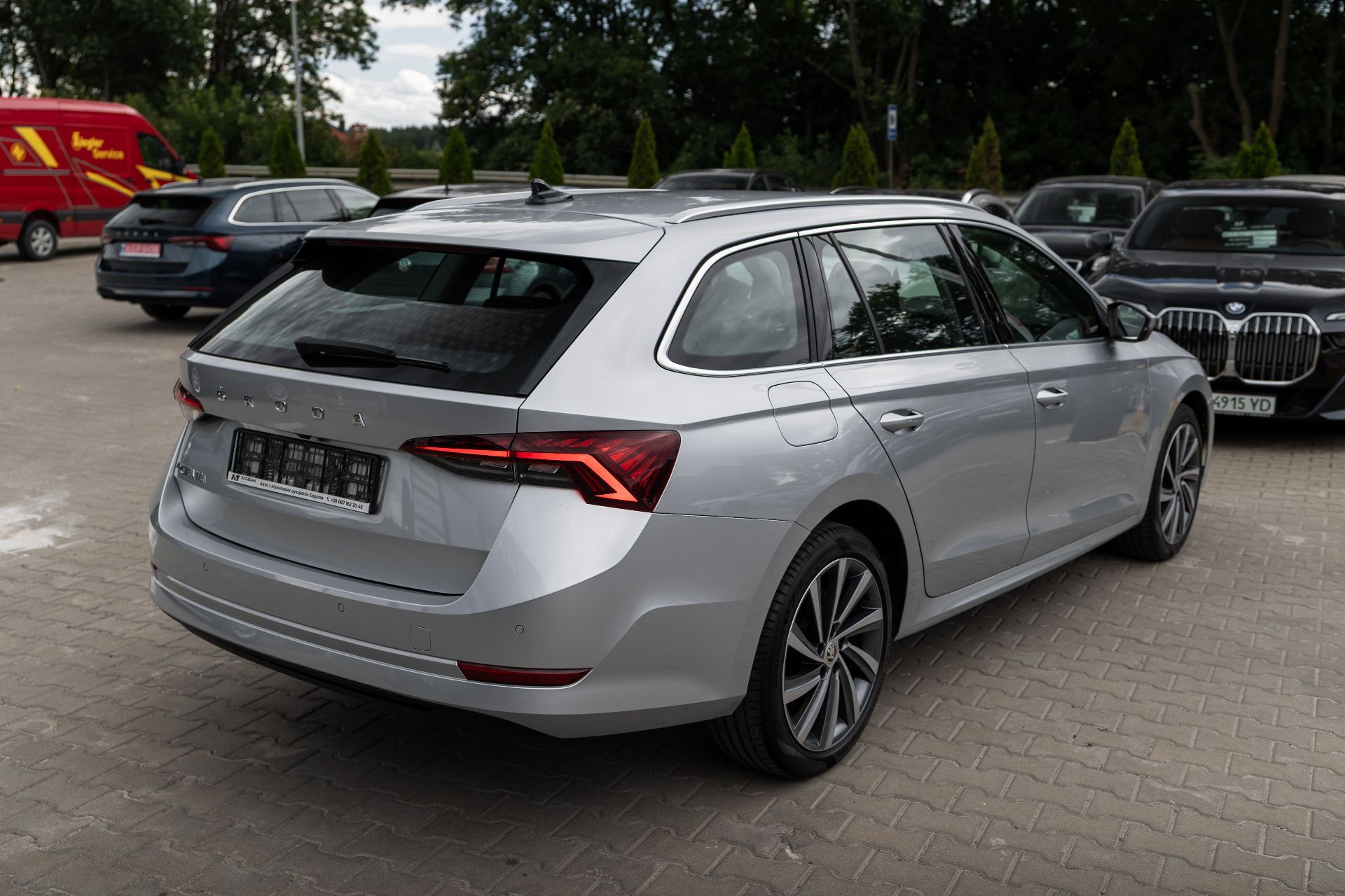 SKODA OCTAVIA thumbnail 8