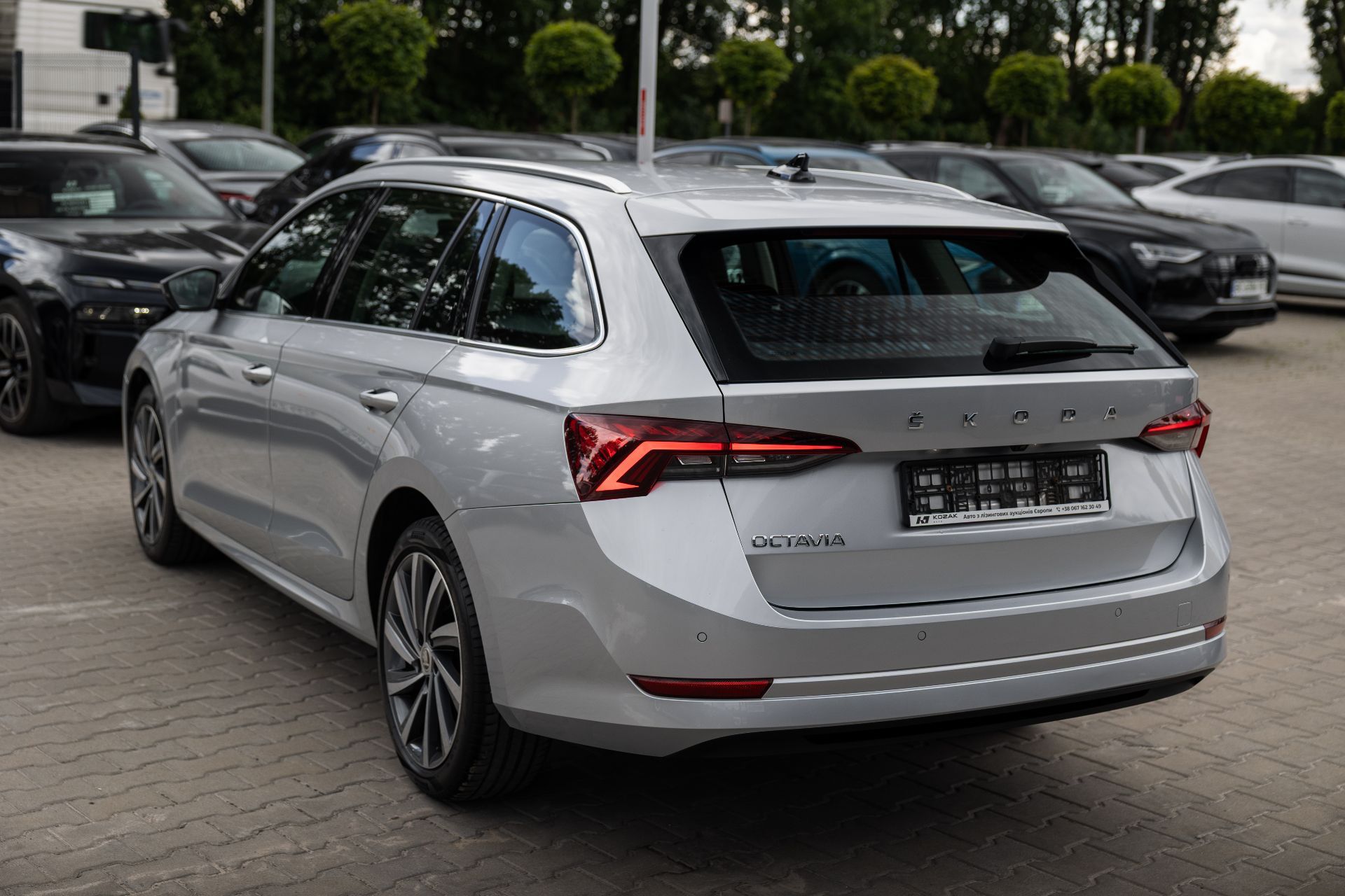 SKODA OCTAVIA thumbnail 7