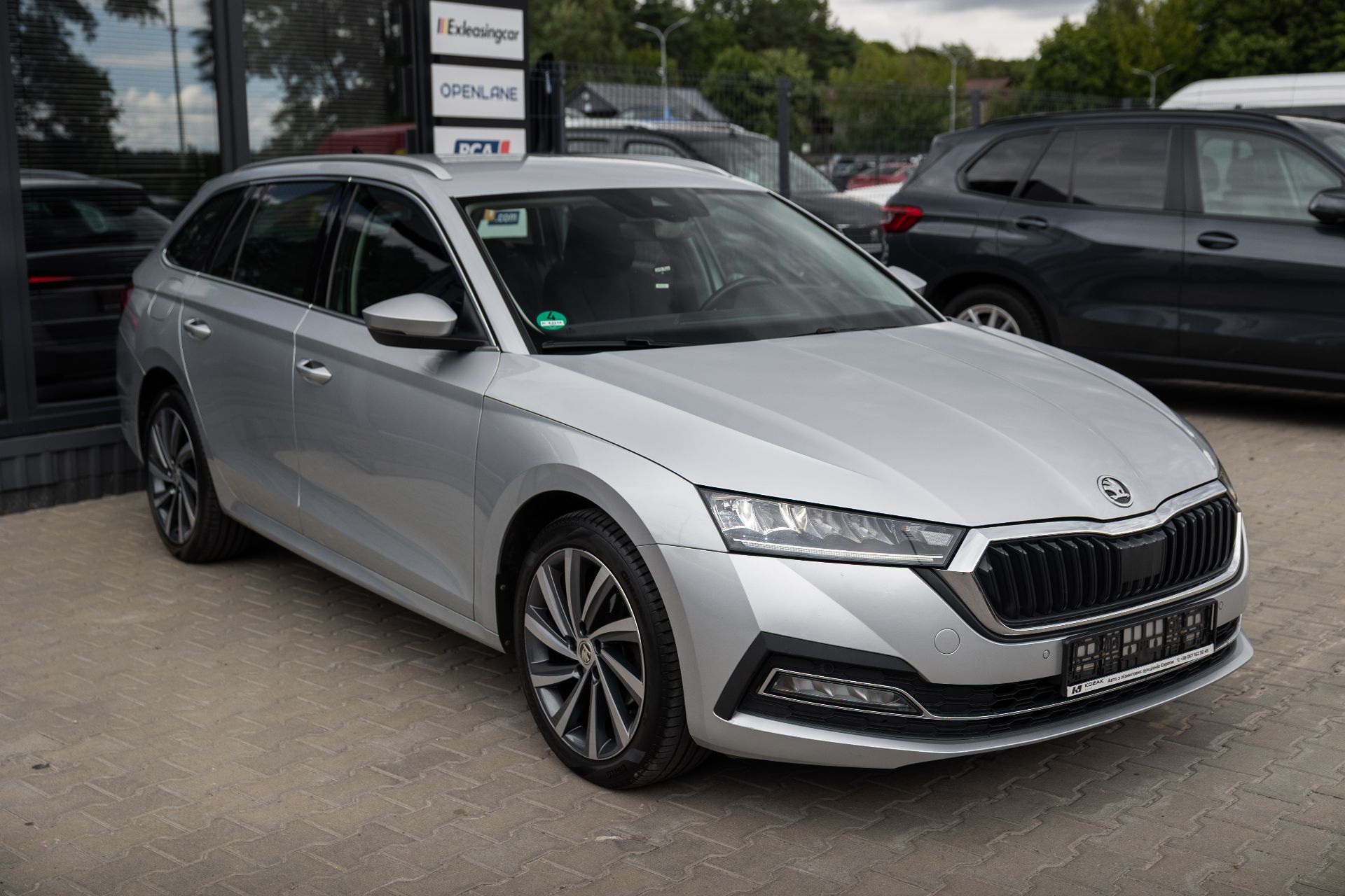 SKODA OCTAVIA thumbnail 2