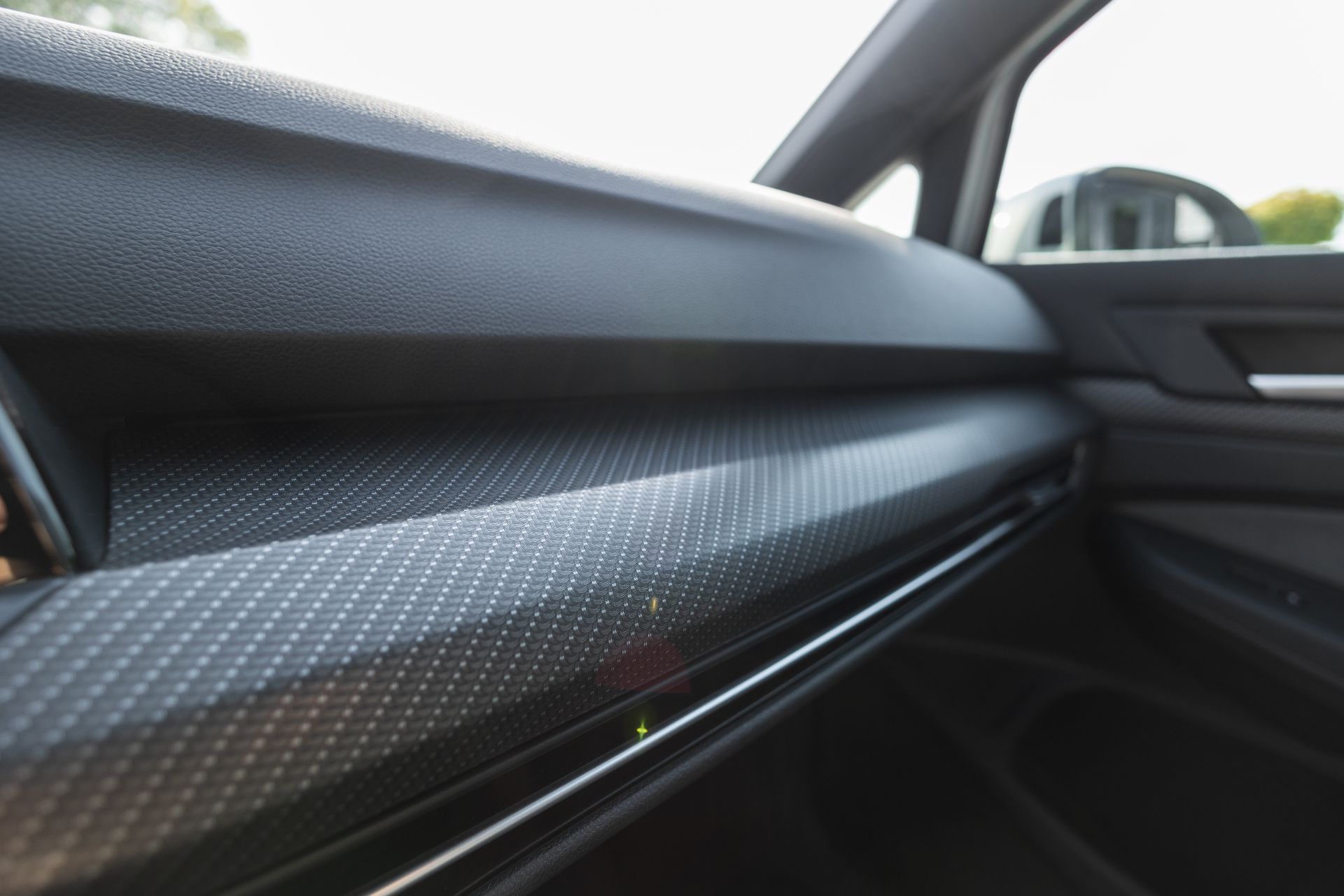 VOLKSWAGEN GOLF R-LINE thumbnail 19