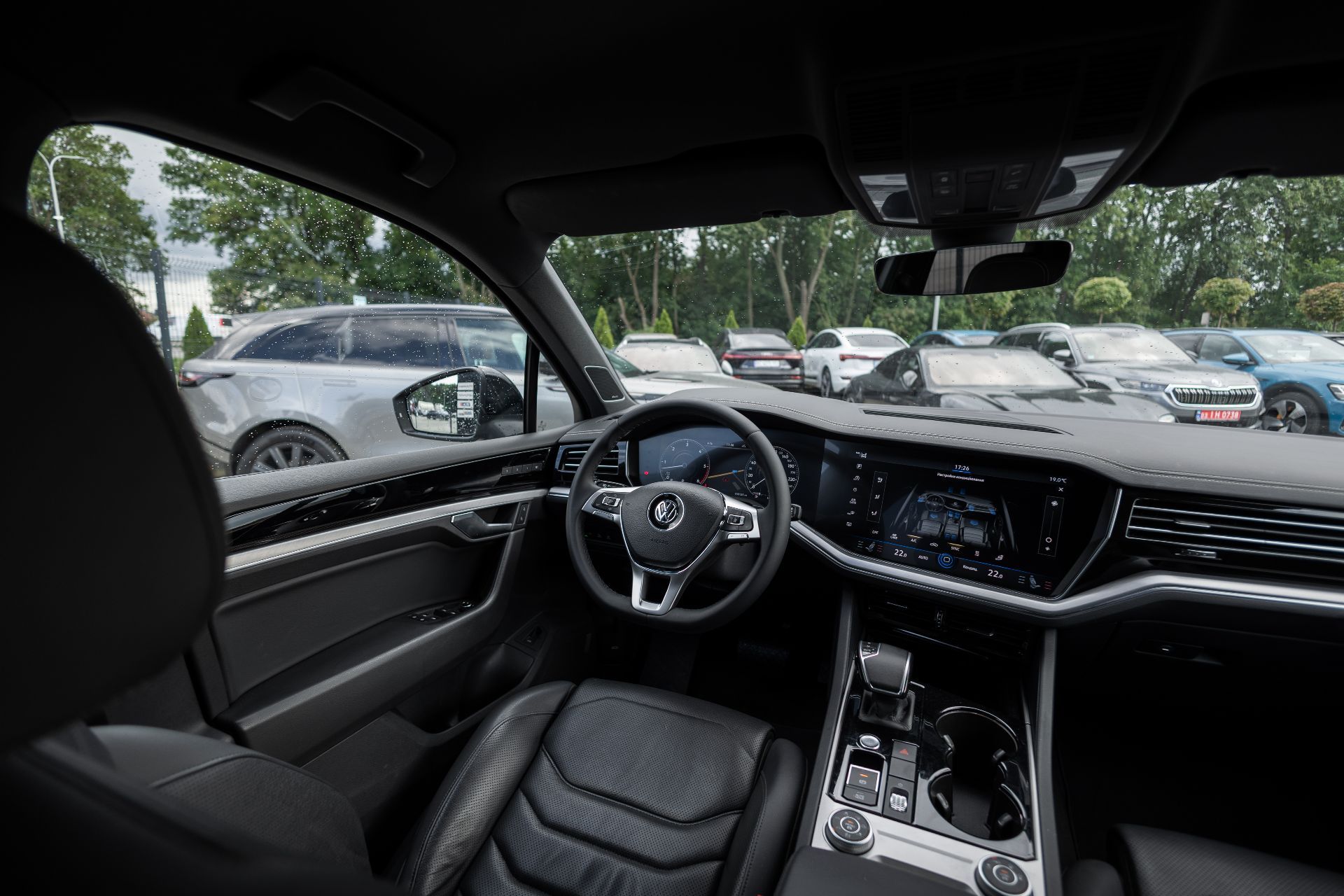 VOLKSWAGEN TOUAREG R-LINE thumbnail 19
