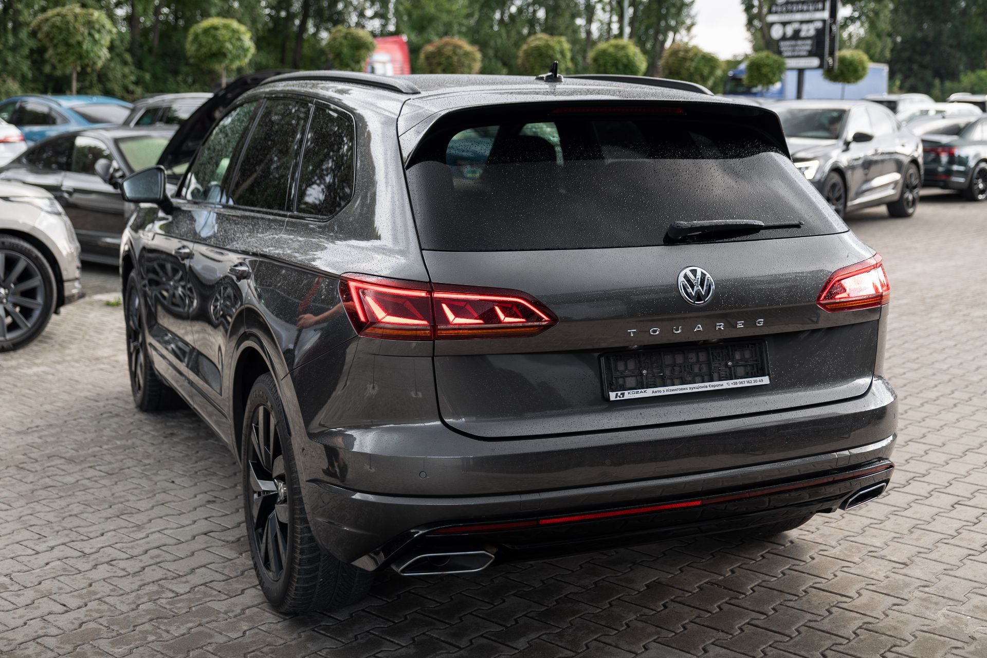 VOLKSWAGEN TOUAREG R-Line thumbnail 7