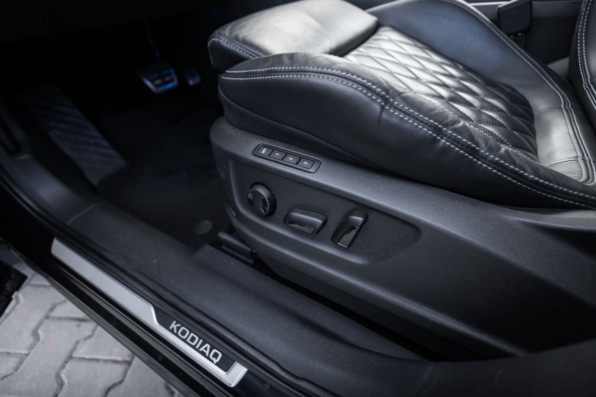 SKODA KODIAQ SPORTLINE thumbnail 19