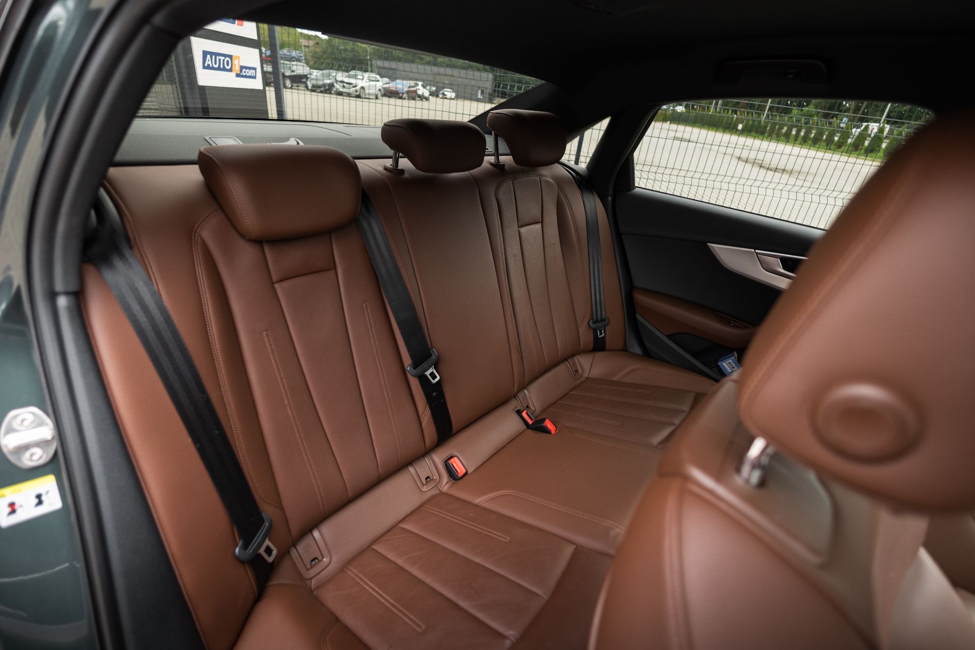 AUDI A4 thumbnail 23