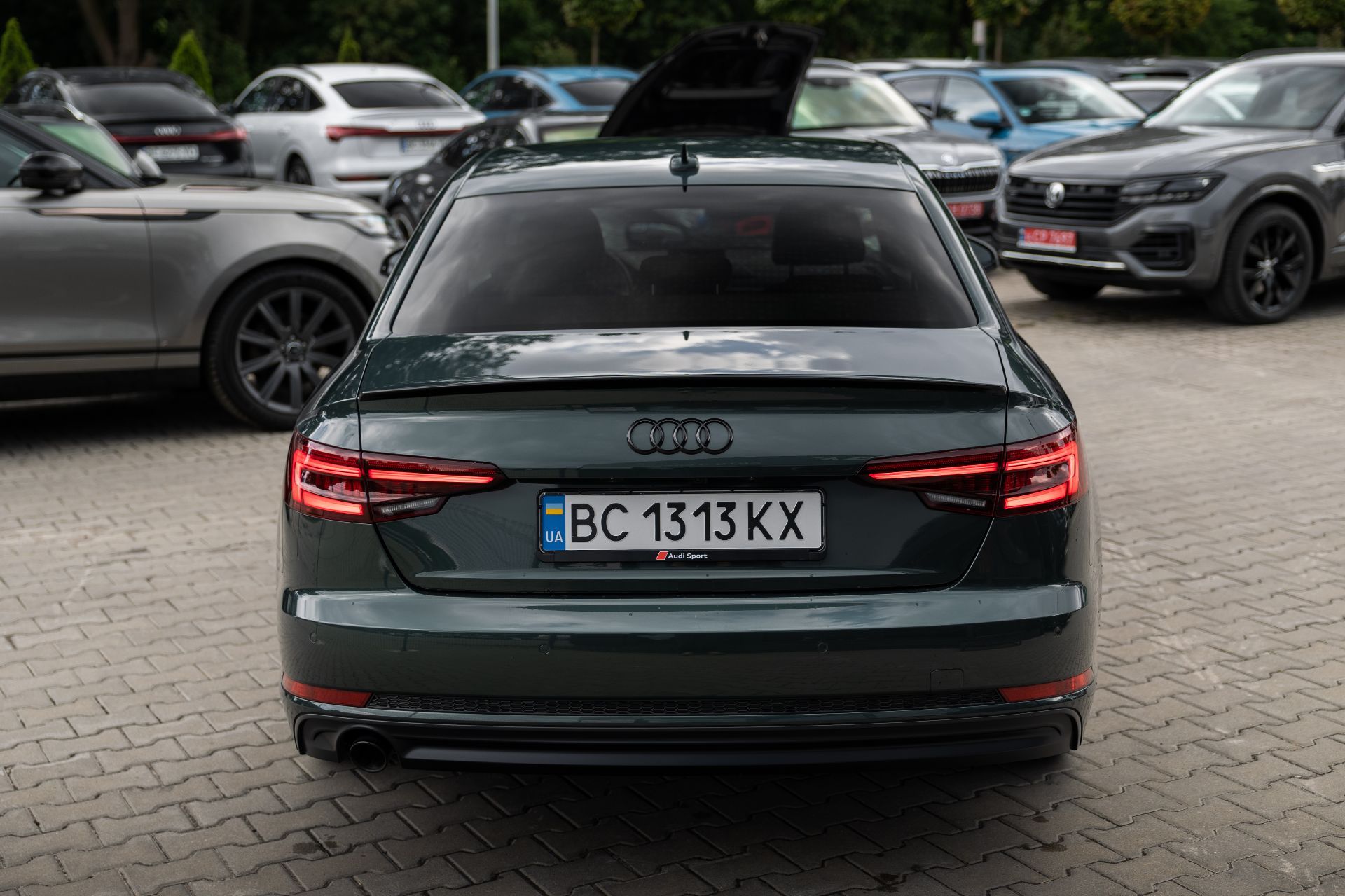 AUDI A4 thumbnail 7