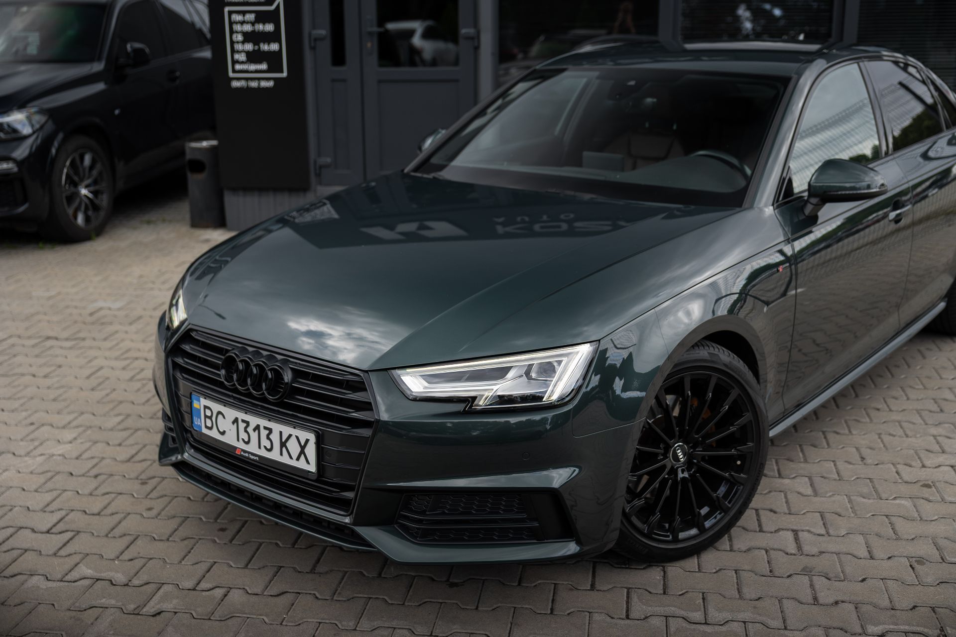 AUDI A4 thumbnail 3
