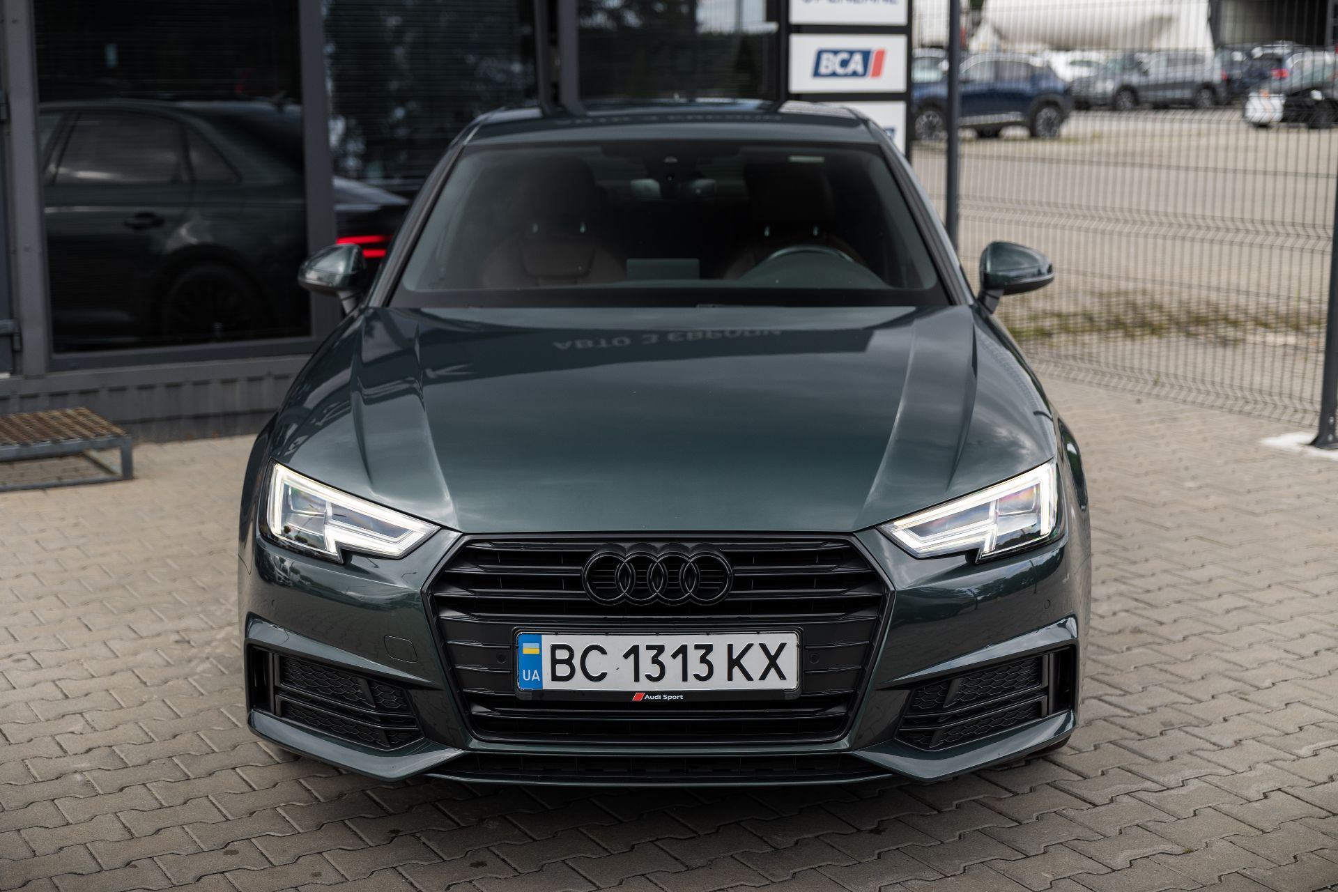 AUDI A4 thumbnail 2