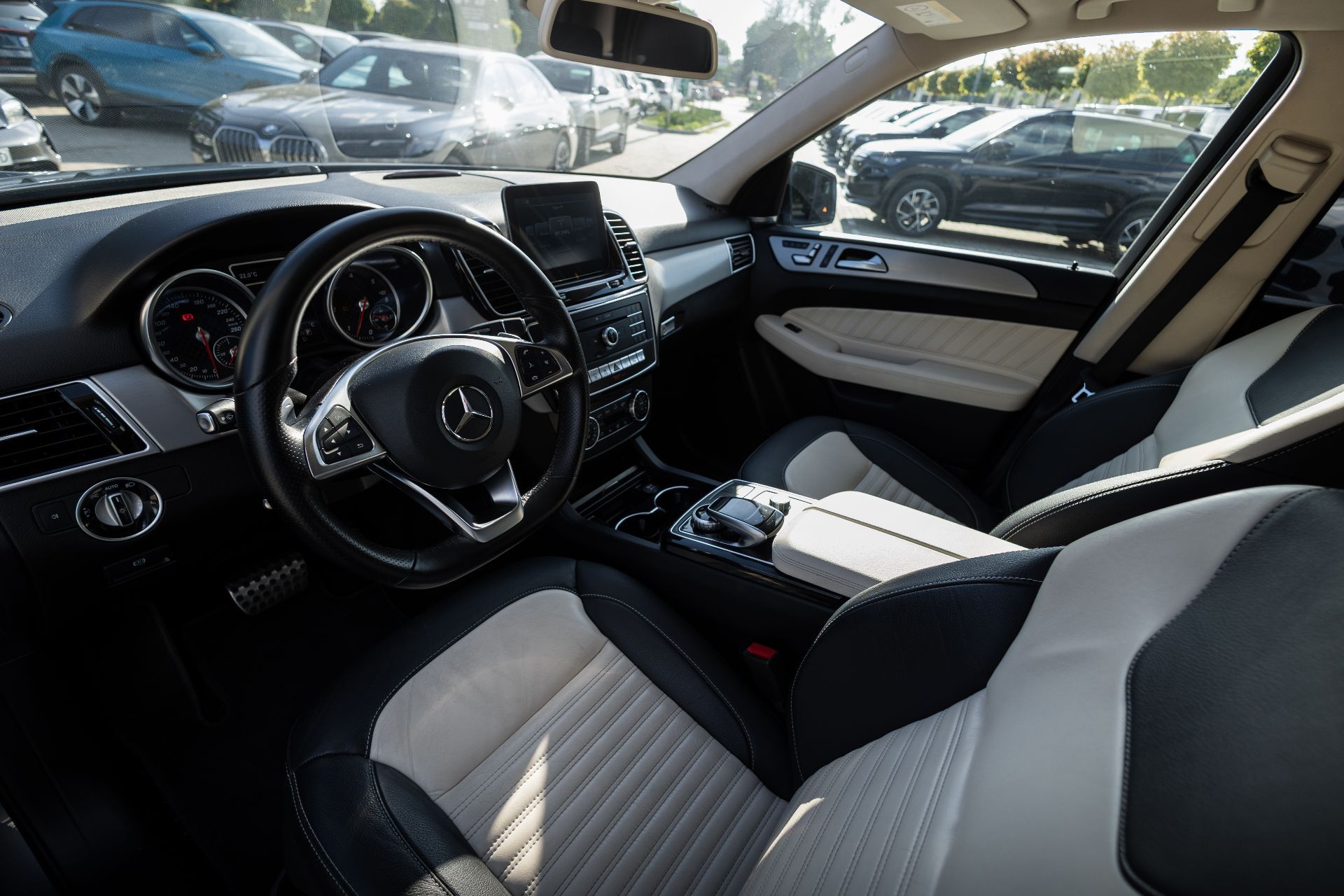 MERCEDES-BENZ GLE 350 thumbnail 8