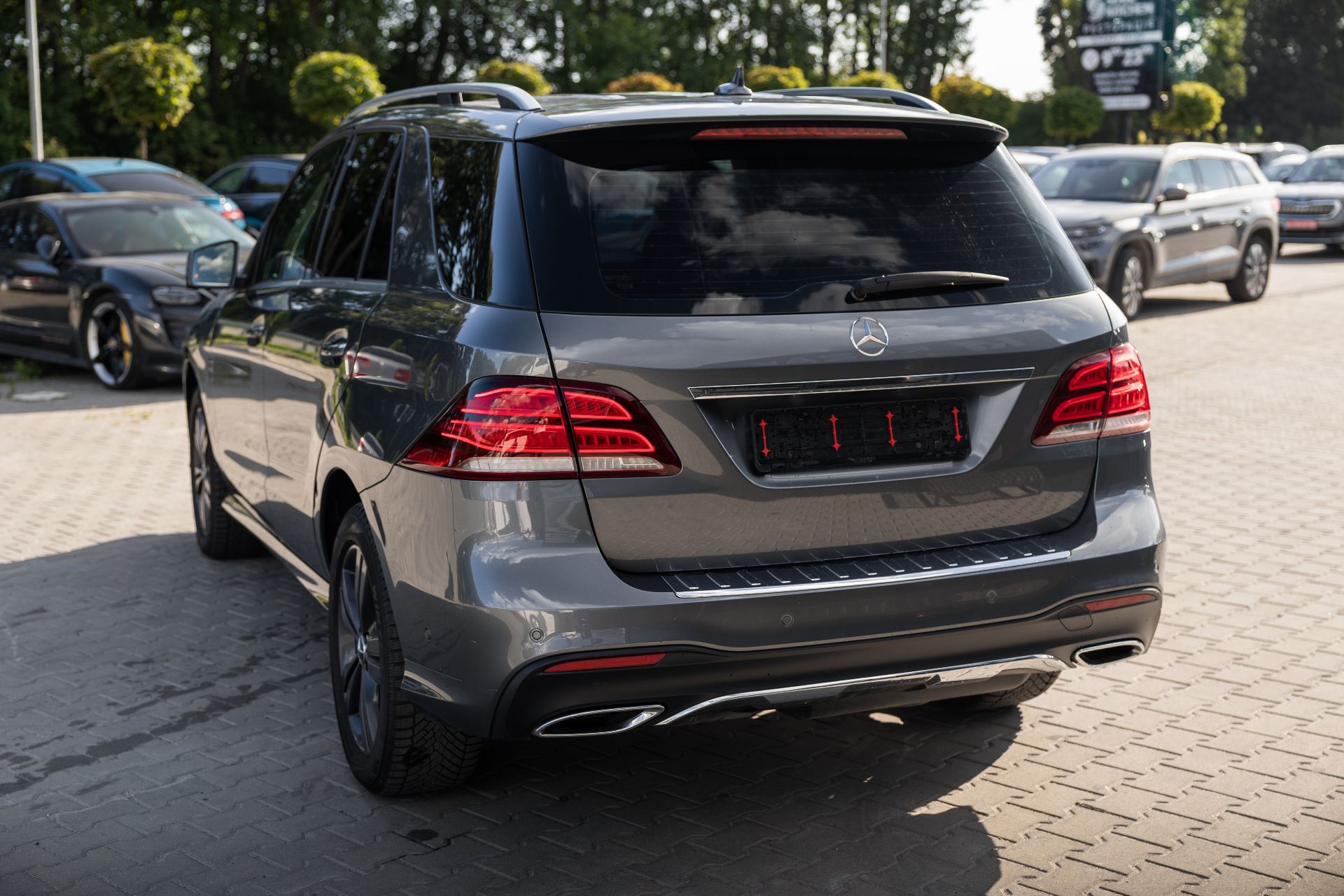 MERCEDES-BENZ GLE 350 thumbnail 5