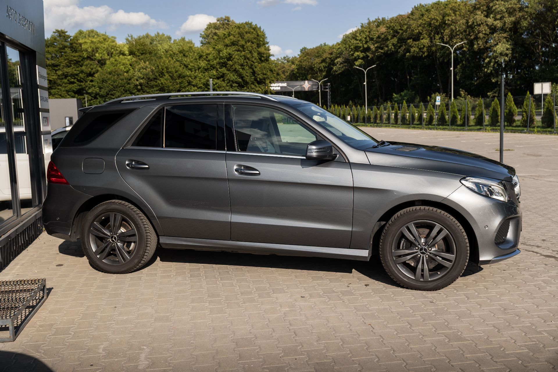 MERCEDES-BENZ GLE 350 thumbnail 4
