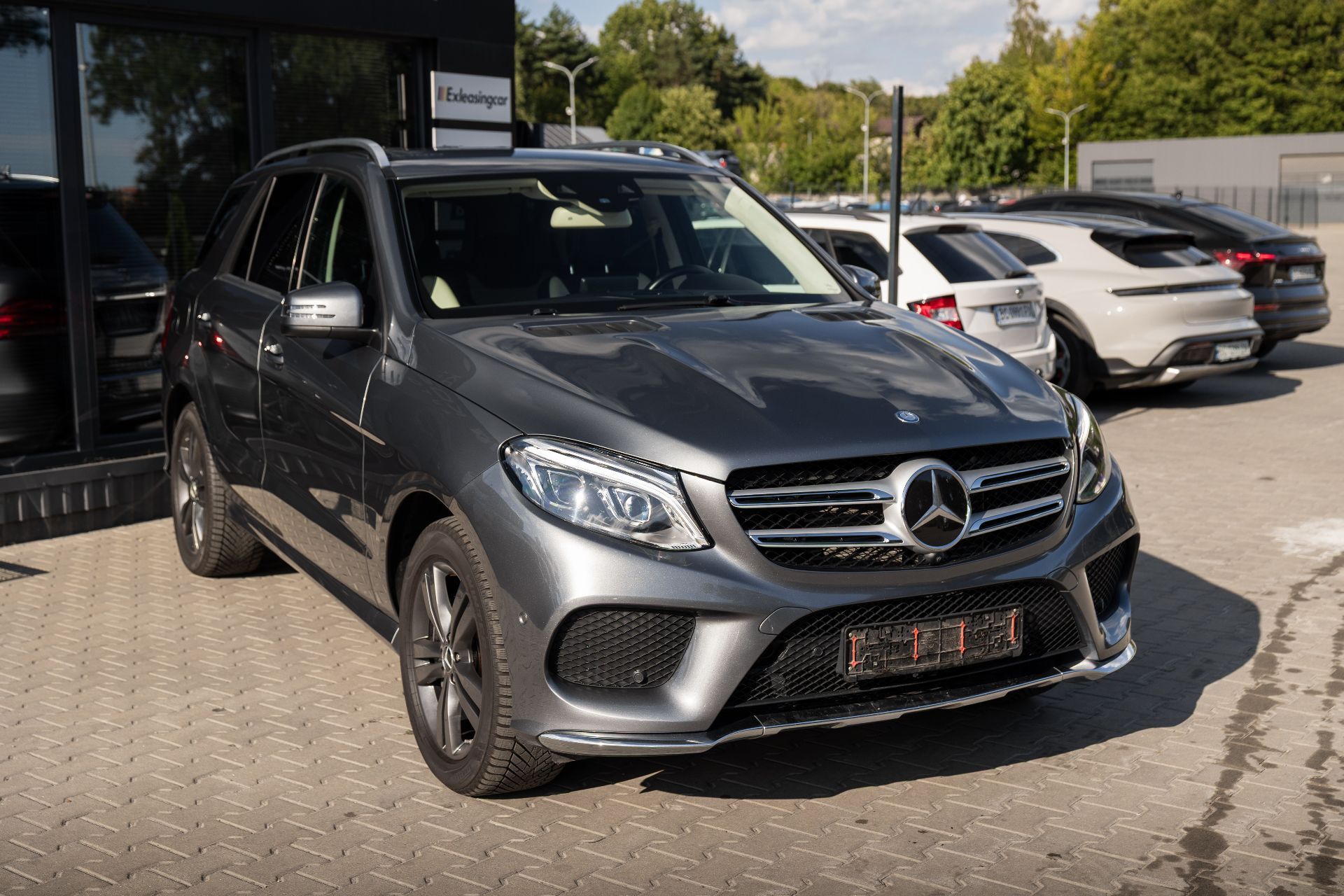 MERCEDES-BENZ GLE 350 thumbnail 3